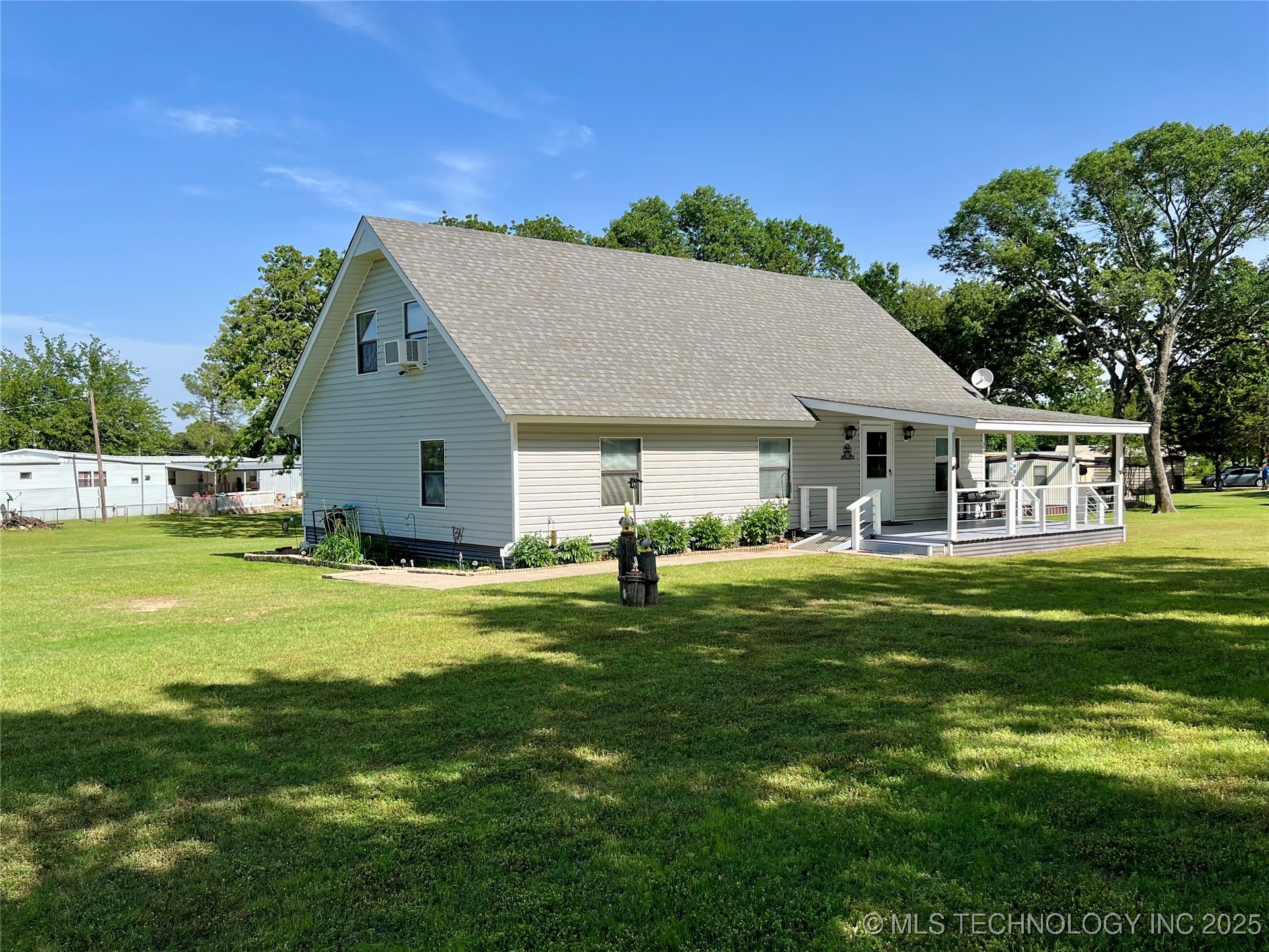 7944 Restful Lane Property Photo 3