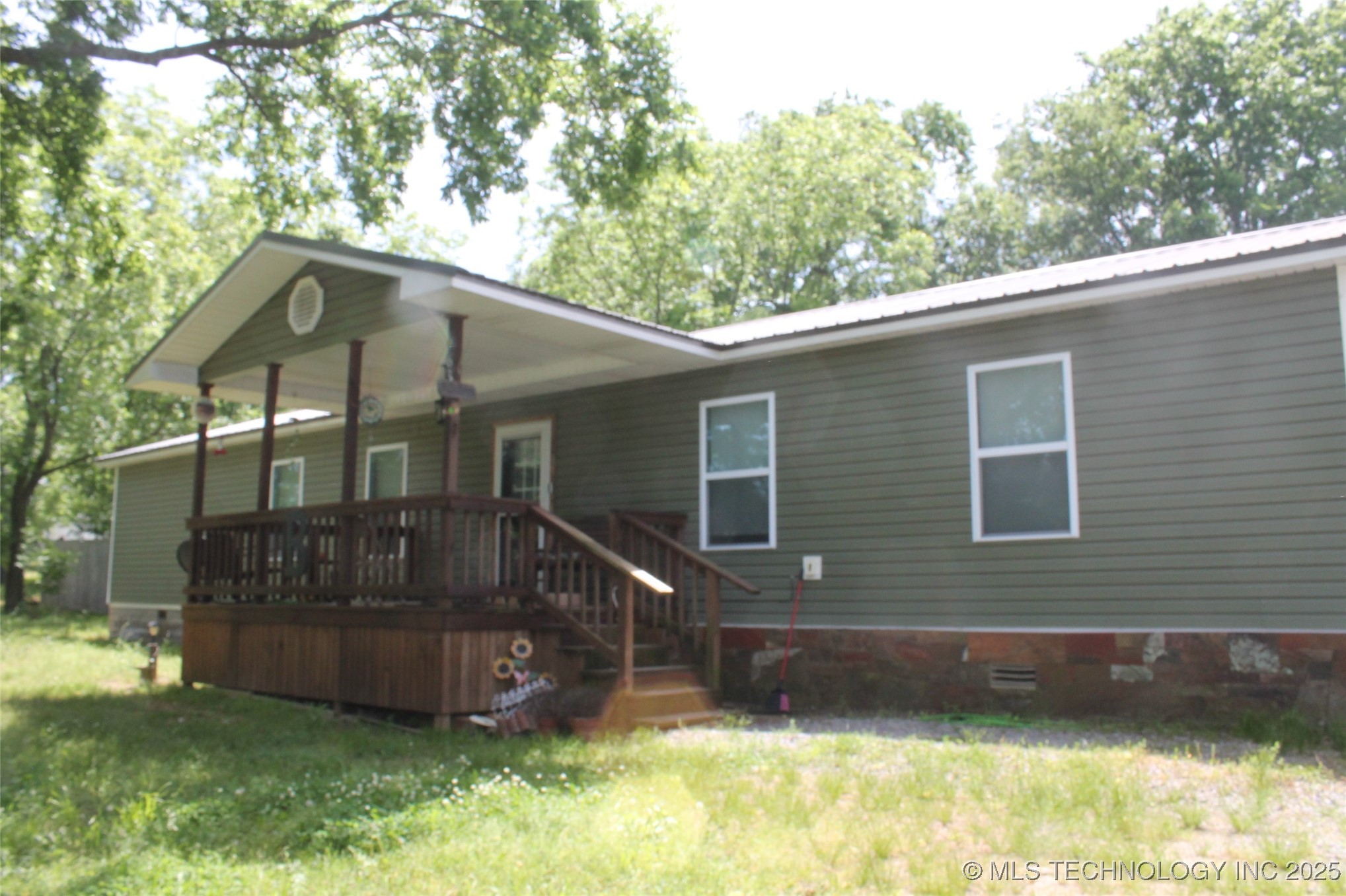 630 S Oyama Property Photo
