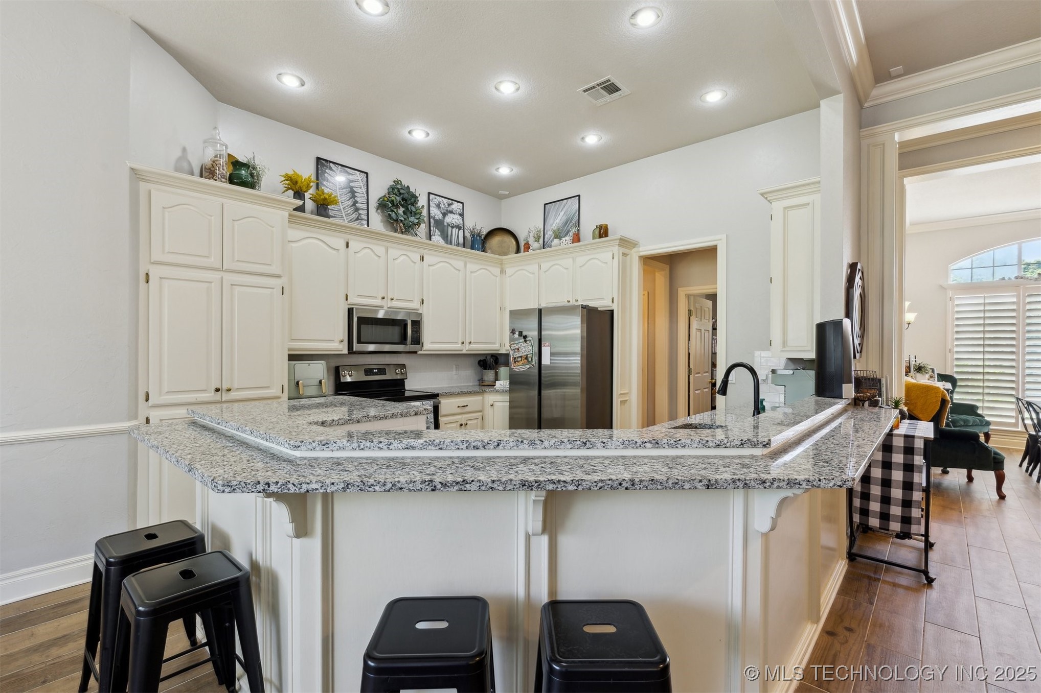 1631 Augusta Property Photo 21