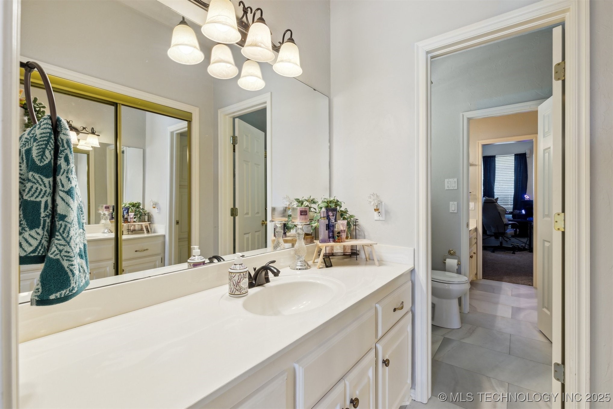 1631 Augusta Property Photo 42