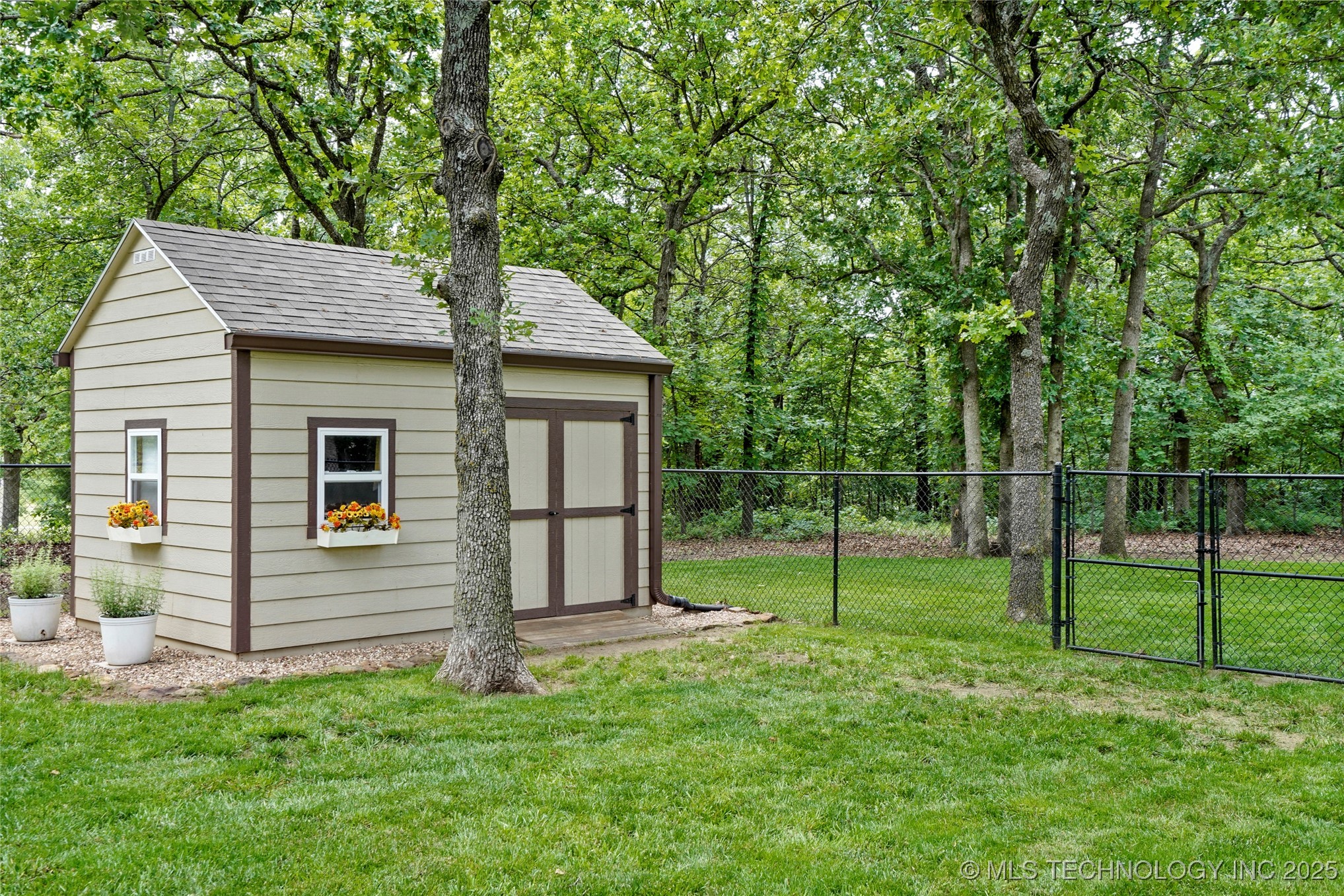 3341 Legacy Place Property Photo 24
