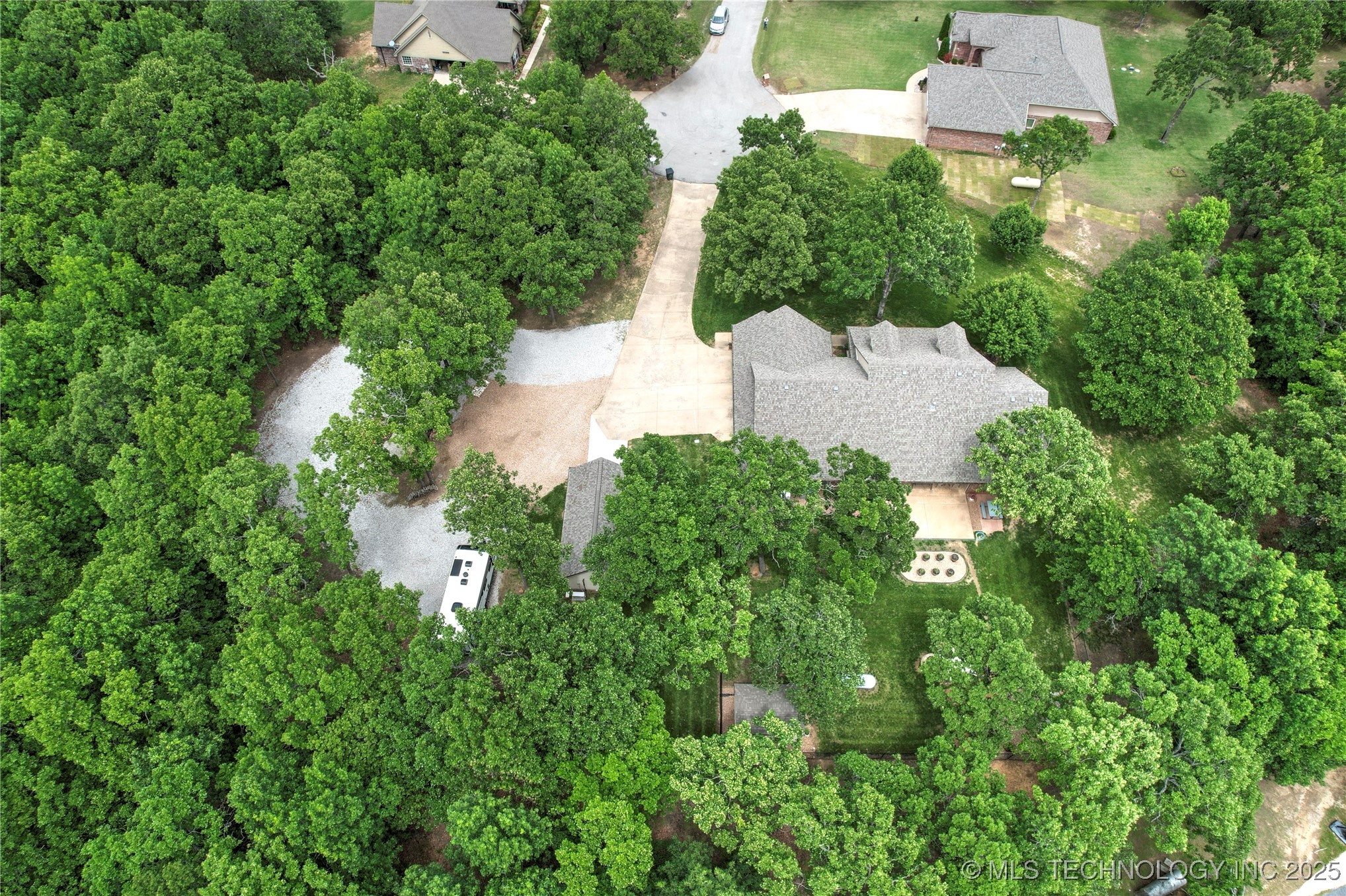 3341 Legacy Place Property Photo 32
