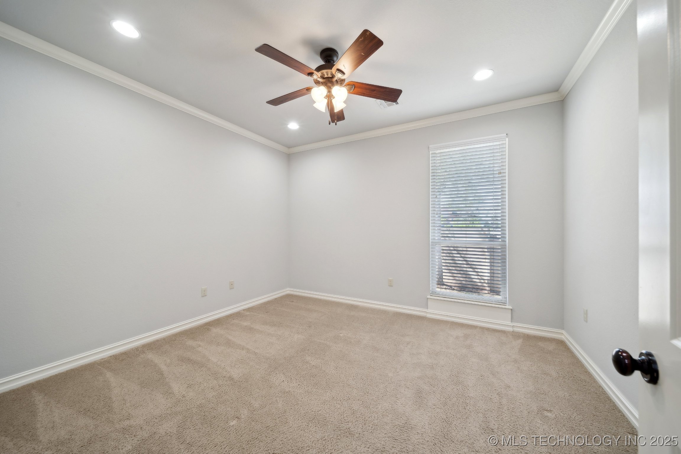 10235 S 96th East Place Property Photo 31