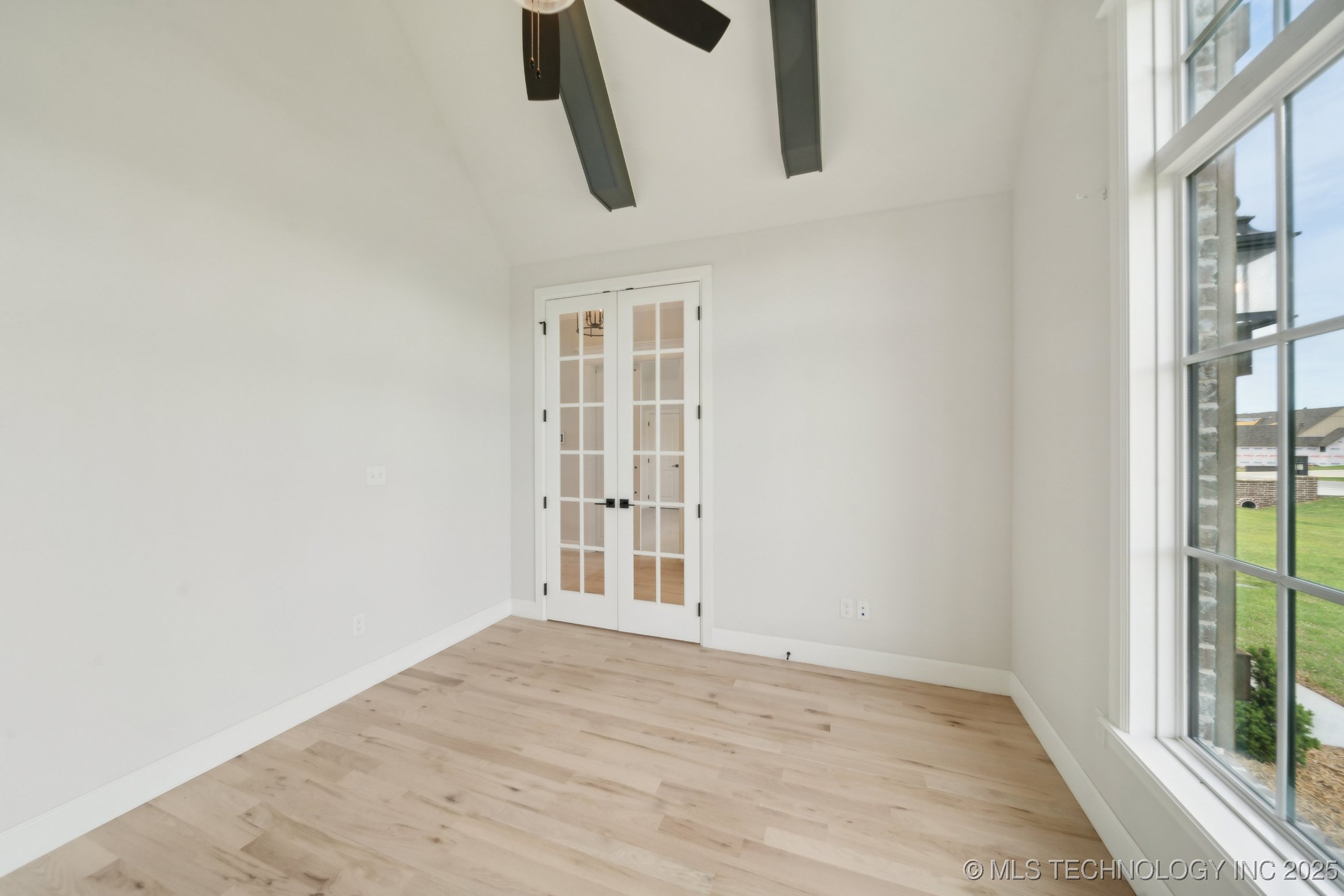 5768 S 256th Avenue E Property Photo 29