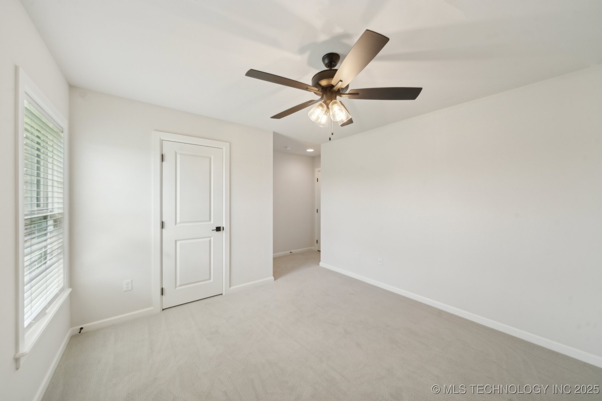 5768 S 256th Avenue E Property Photo 38