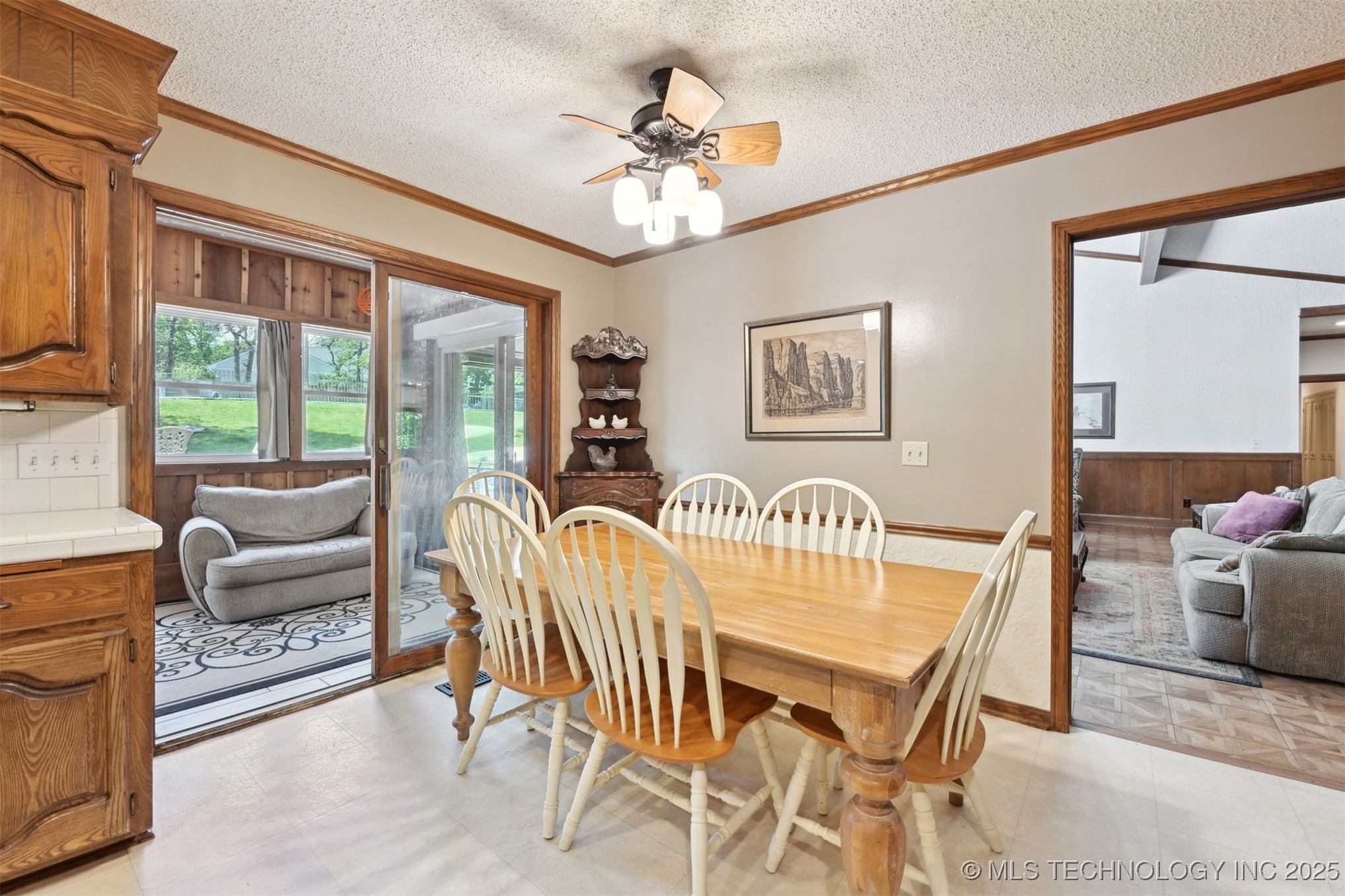 2956 E 69th Street Property Photo 21