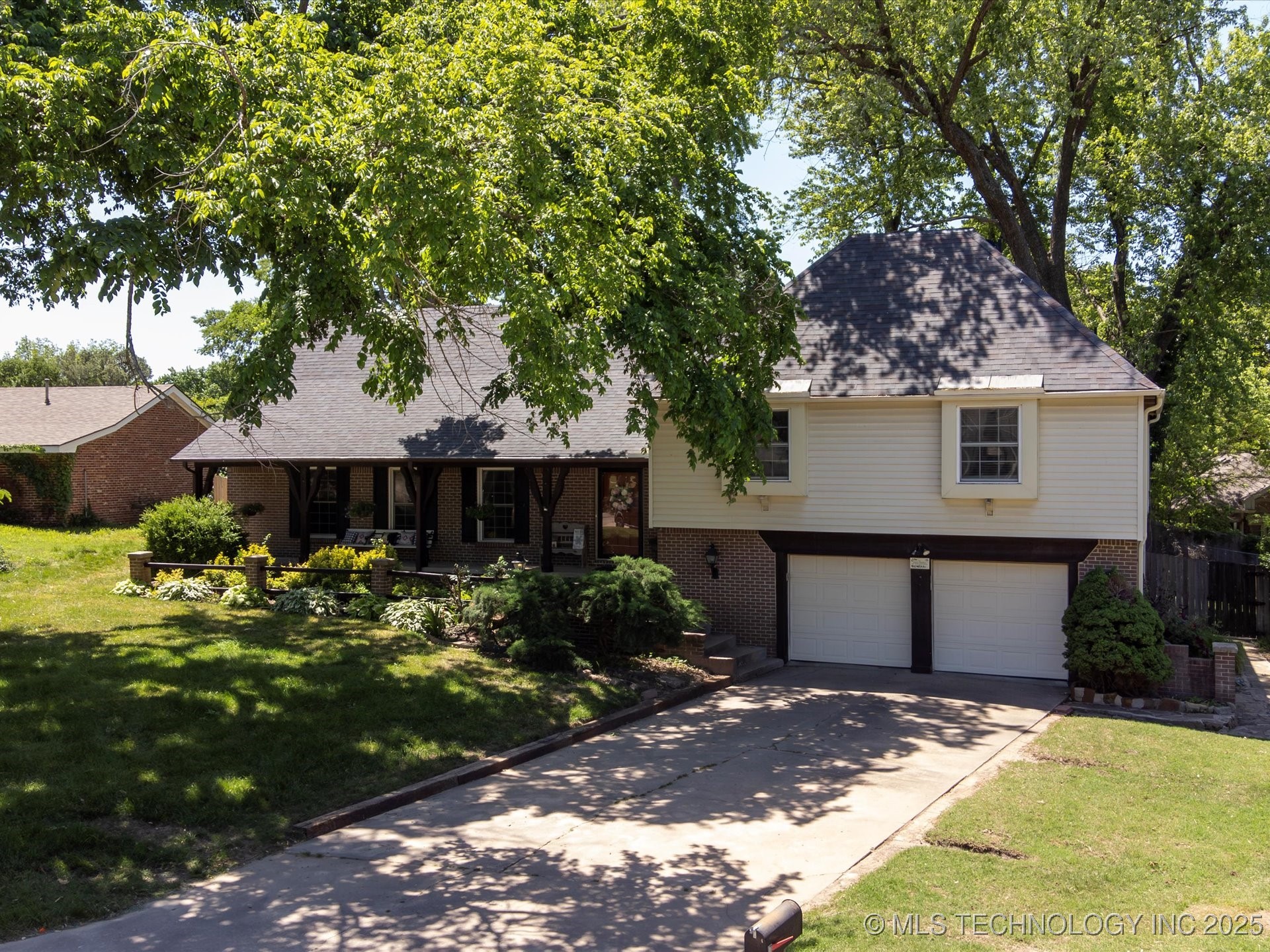1811 Wayland Court Property Photo