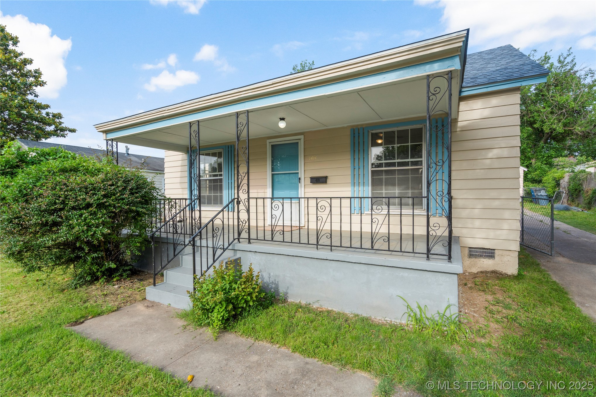 1414 S Yale Avenue Property Photo 1