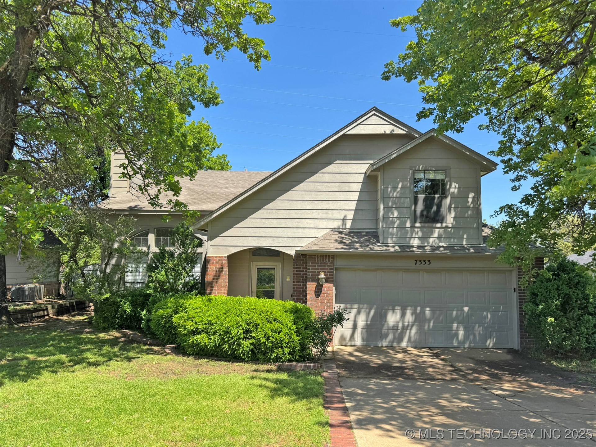 7333 W 36th Street Property Photo 1
