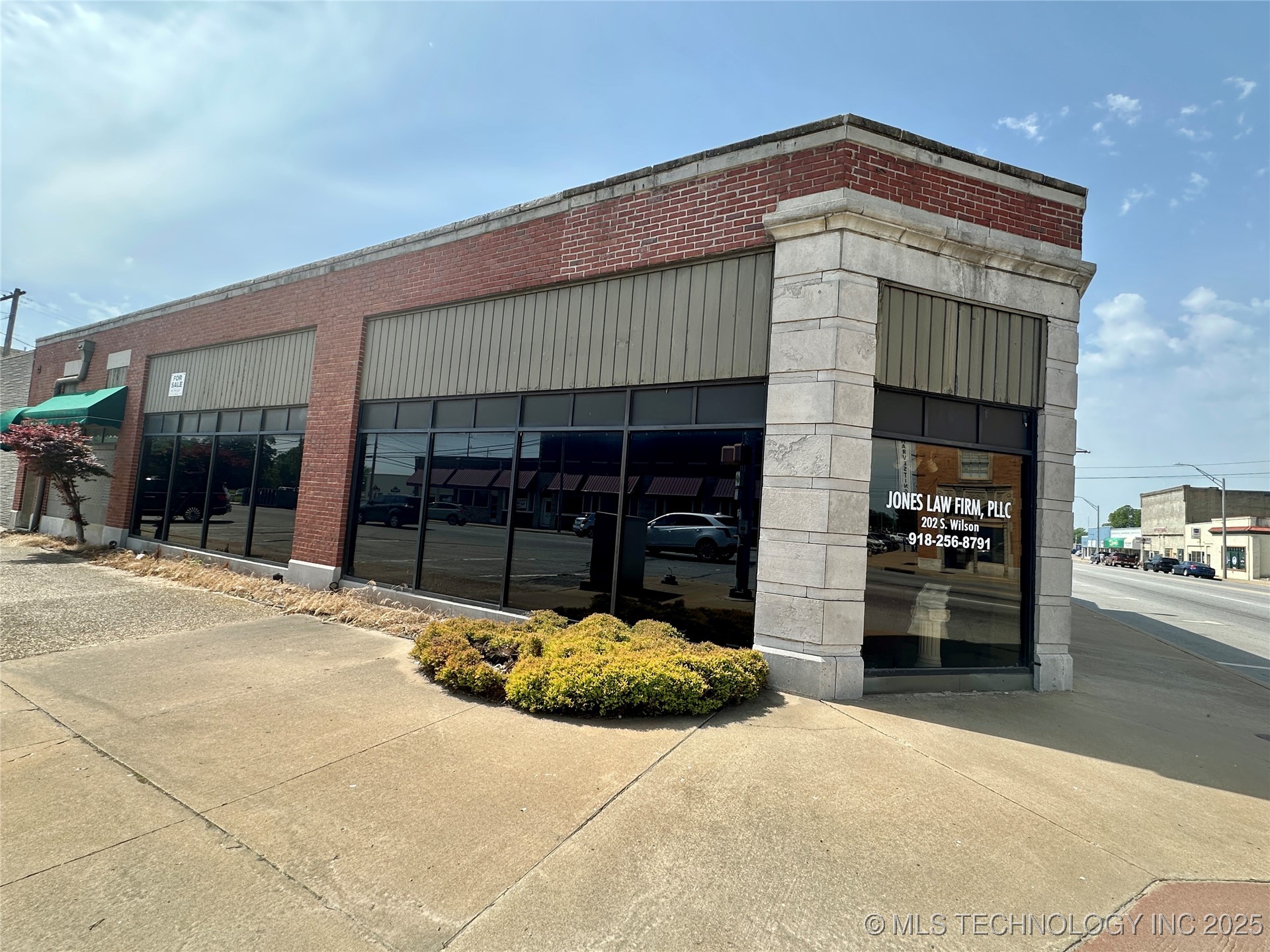 202 S Wilson Street Property Photo