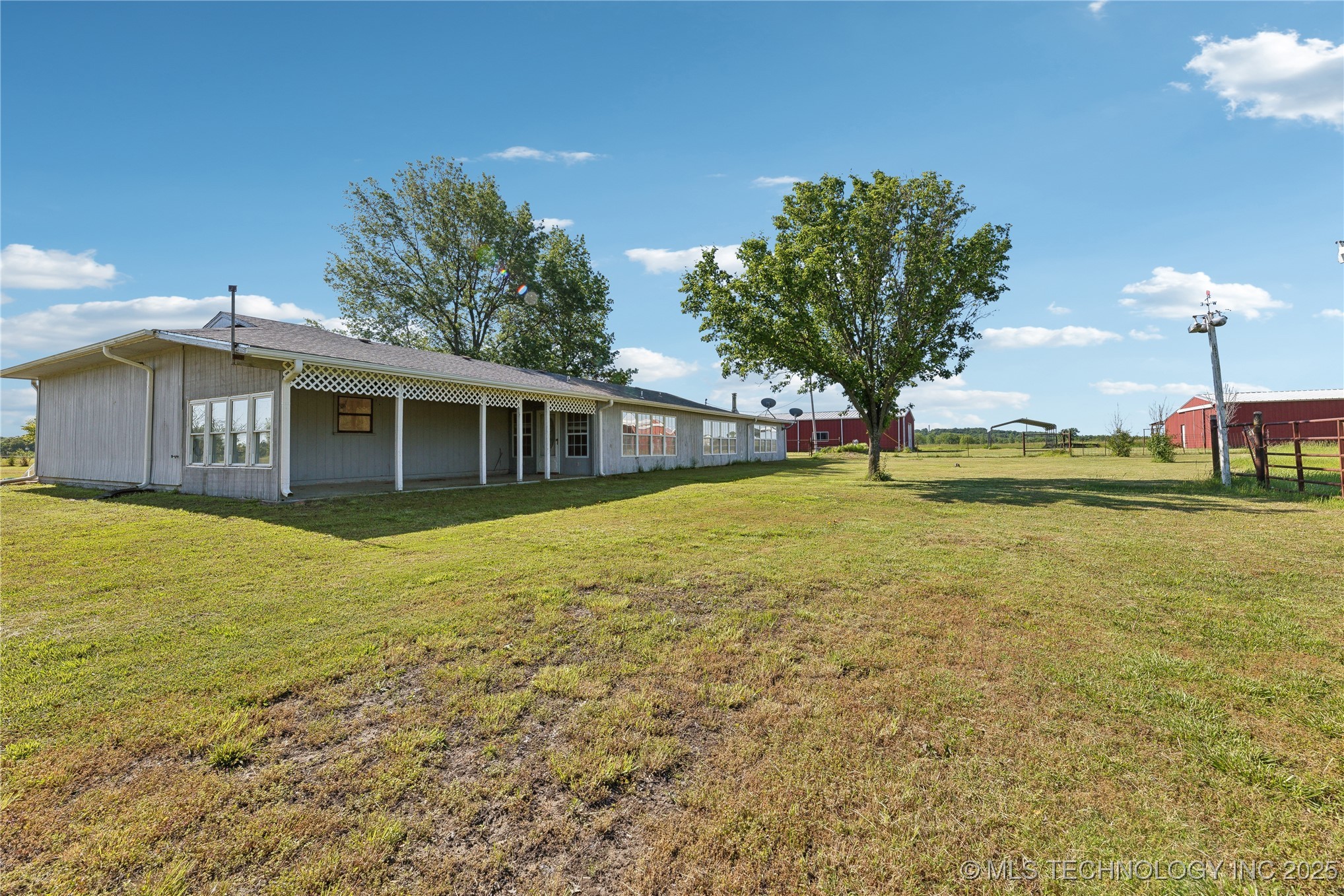 20600 Slick Road Property Photo 3
