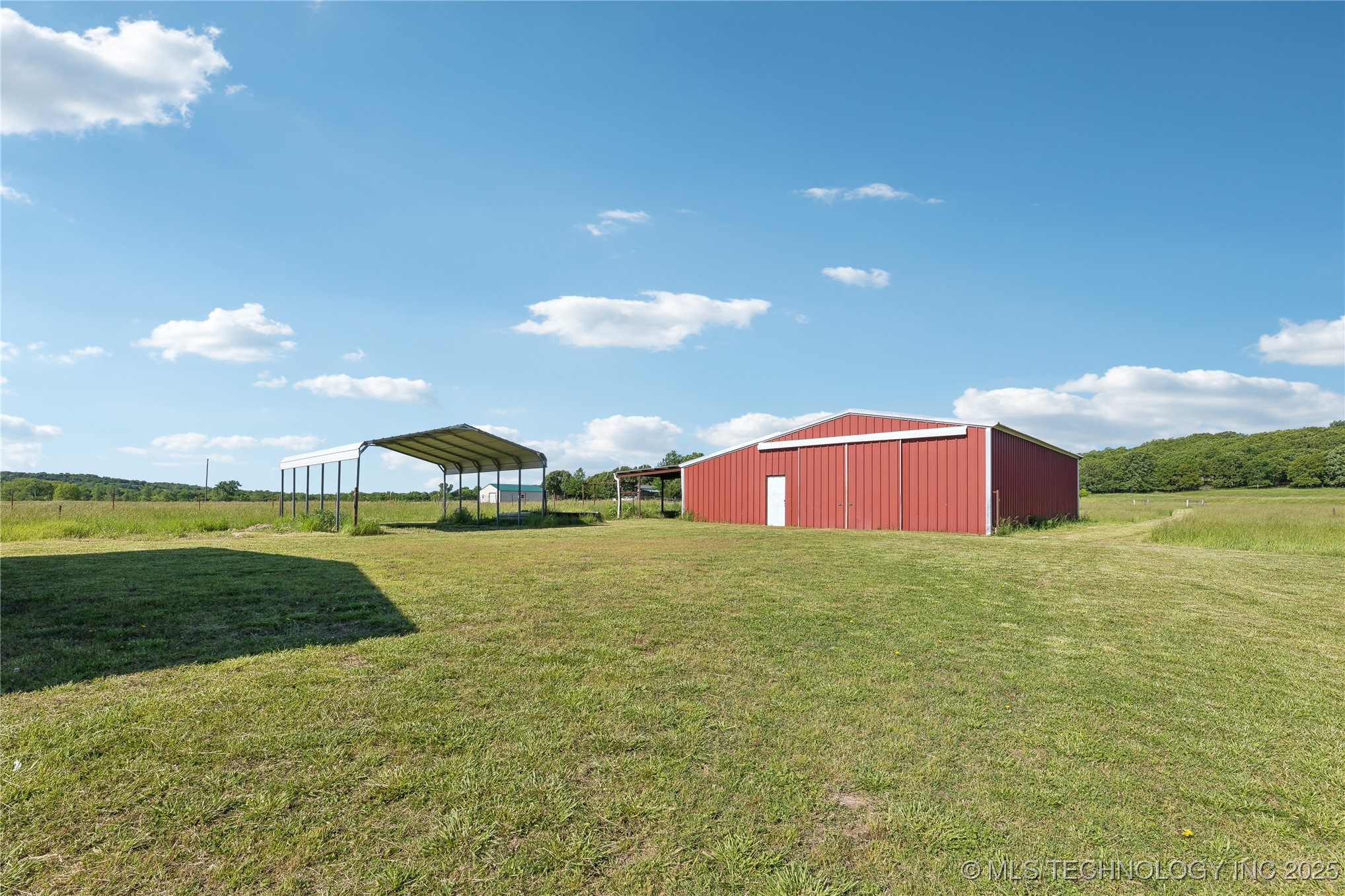 20600 Slick Road Property Photo 6