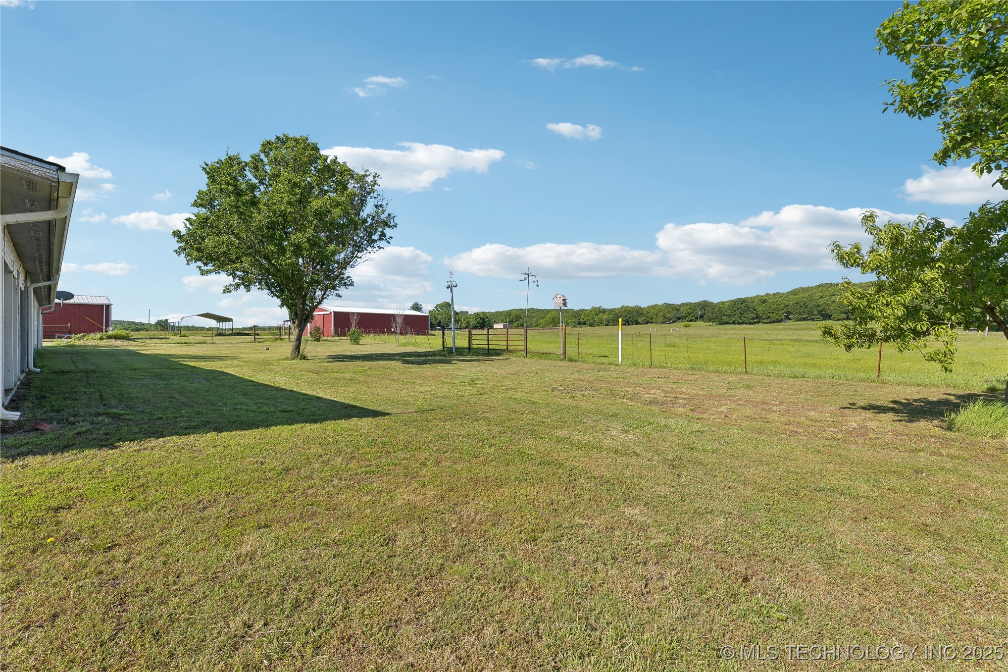 20600 Slick Road Property Photo 8