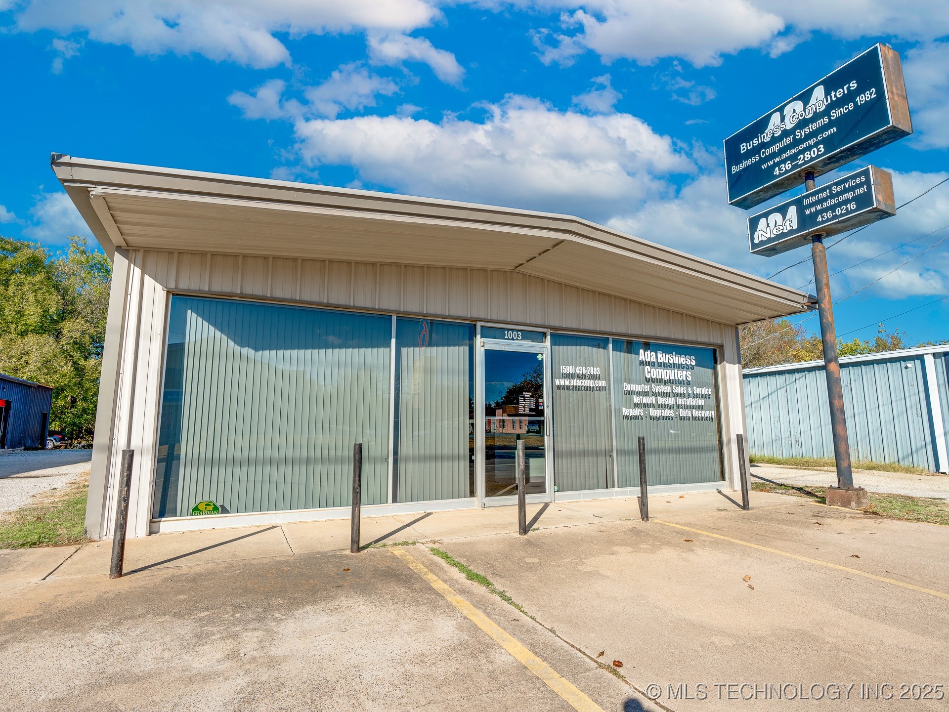1003 N Mississippi Avenue Property Photo 1