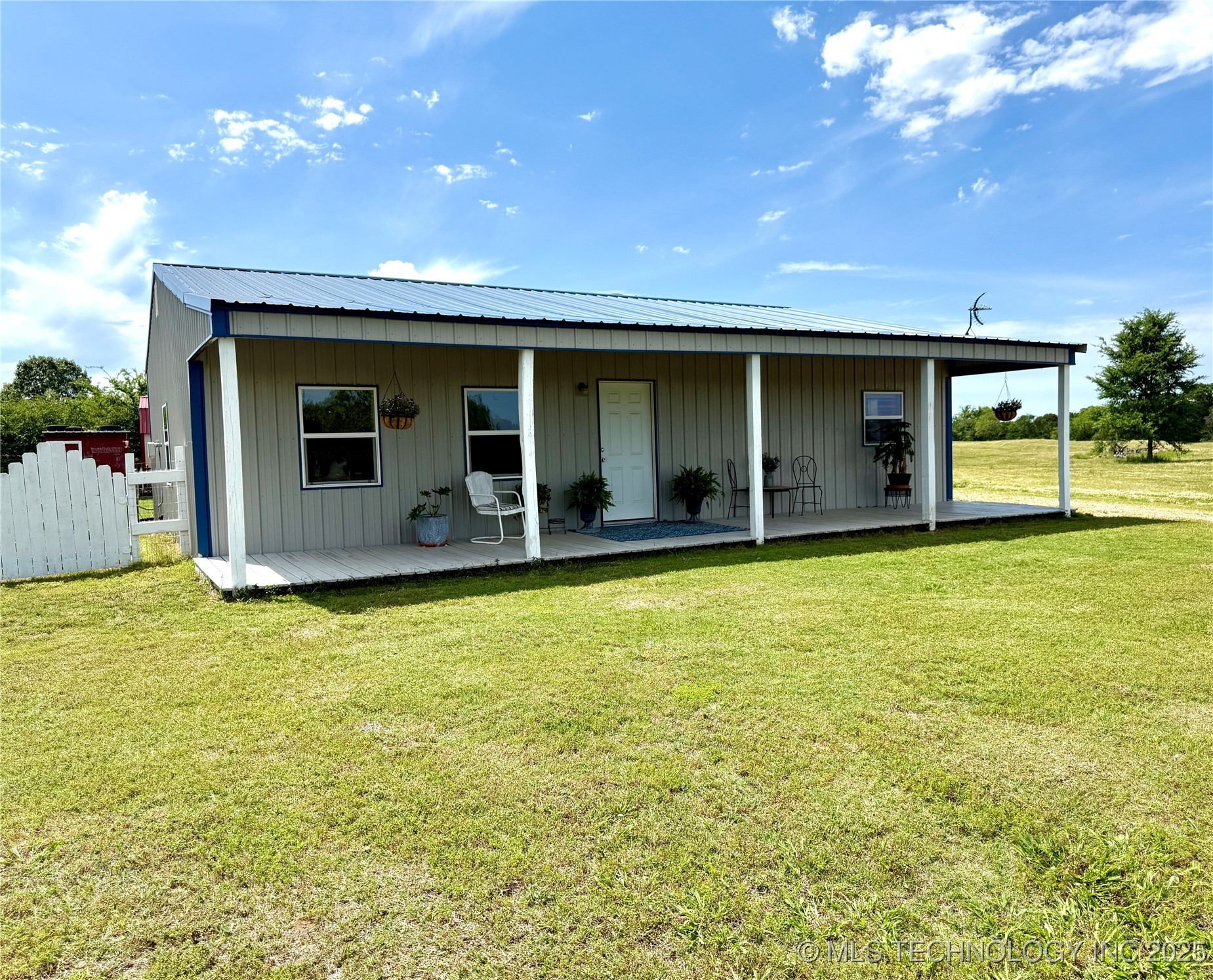 11161 Ns3690 Property Photo