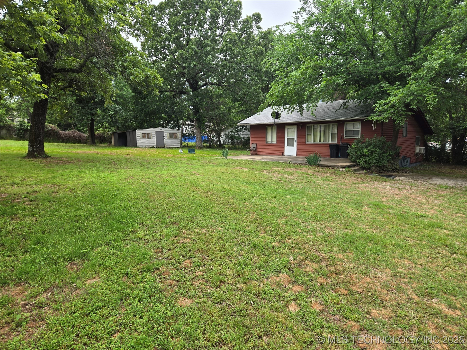 33358 E 700 Road Property Photo