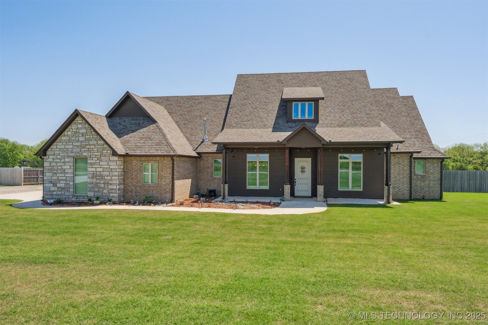 9429 Bryan Road Property Photo