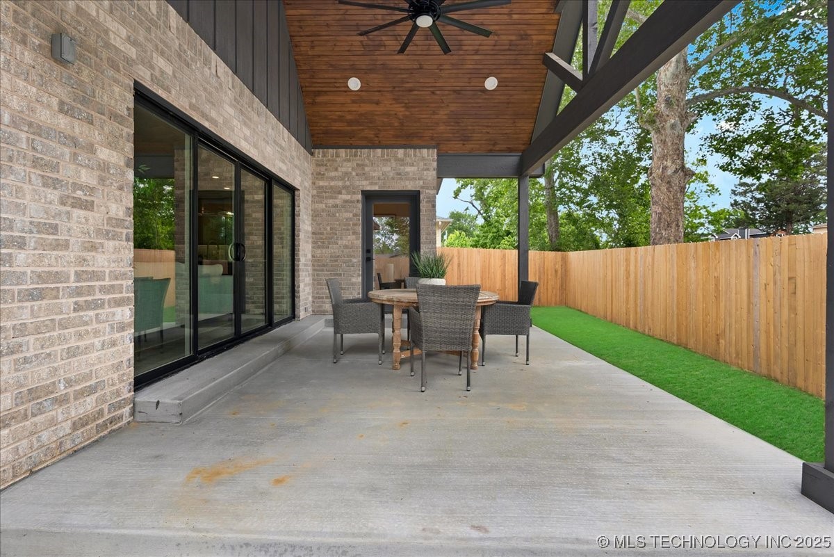 507 S Cedar Avenue Property Photo 51