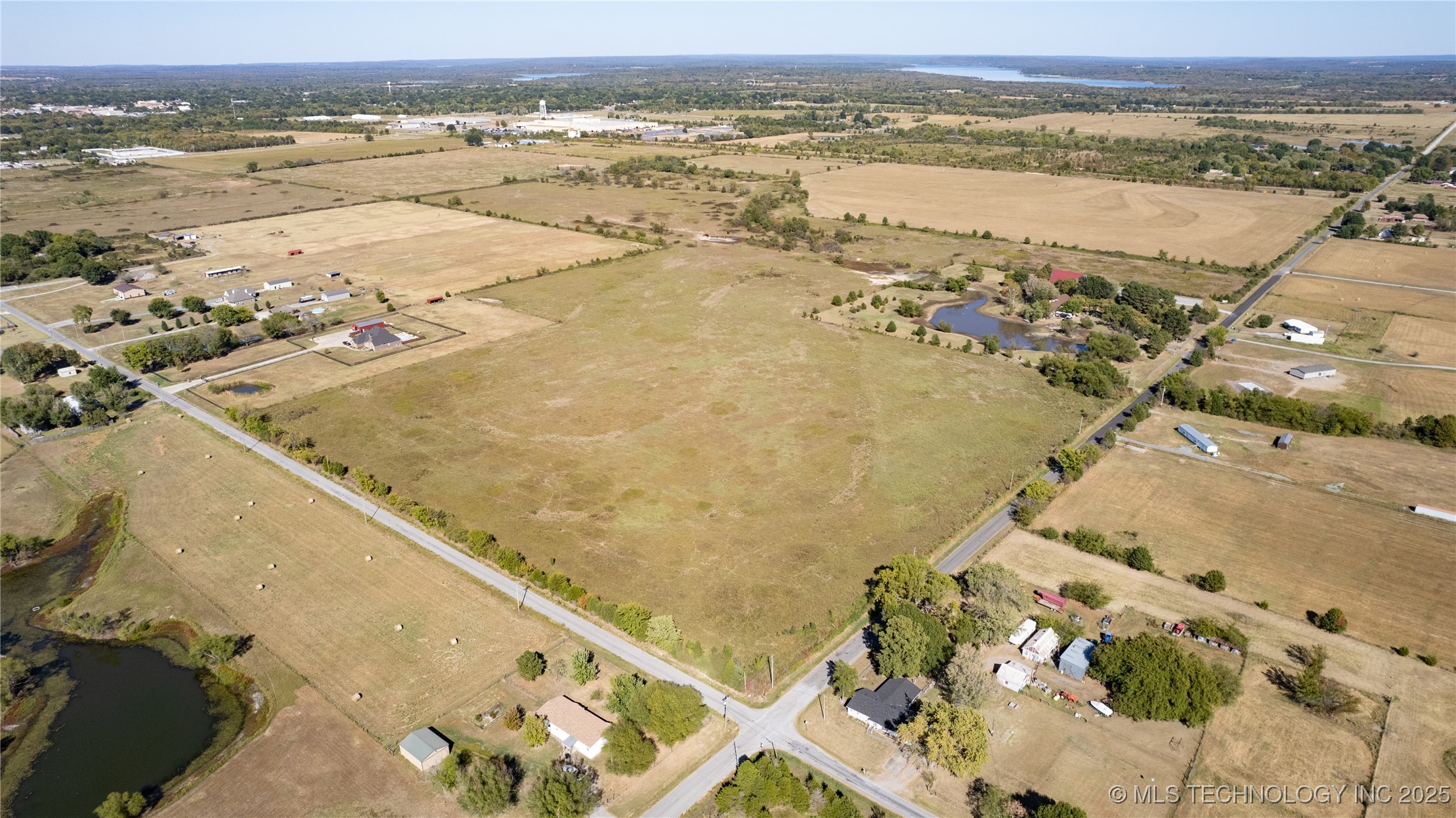 S 280 Road Property Photo