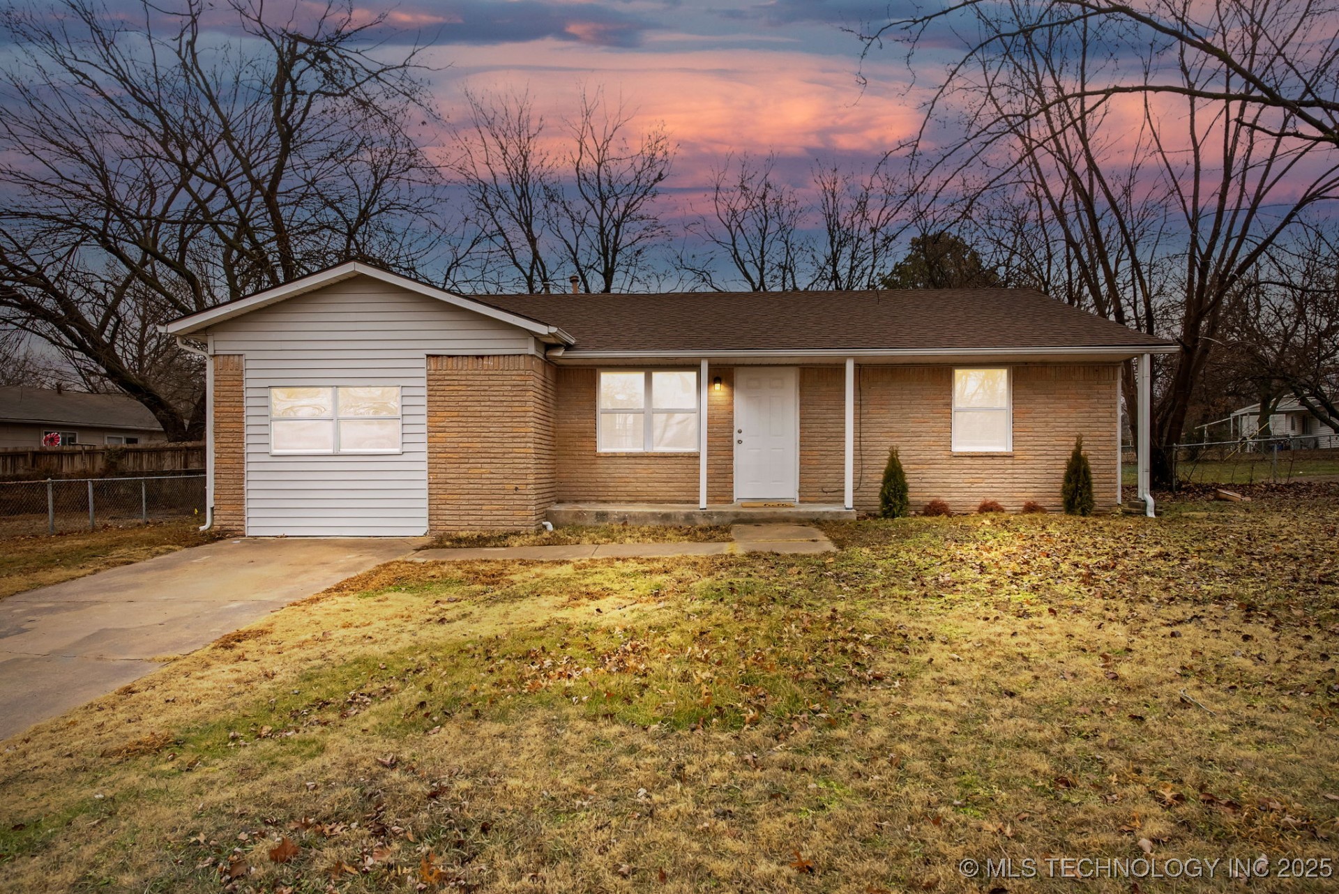 1108 W Atlanta Court Property Photo 1
