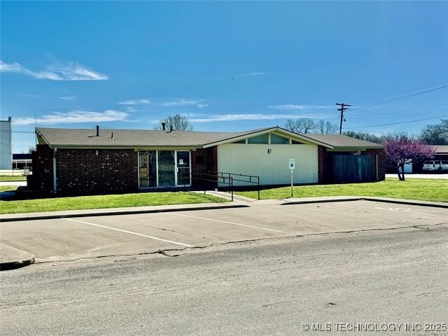 105 S 3 Property Photo