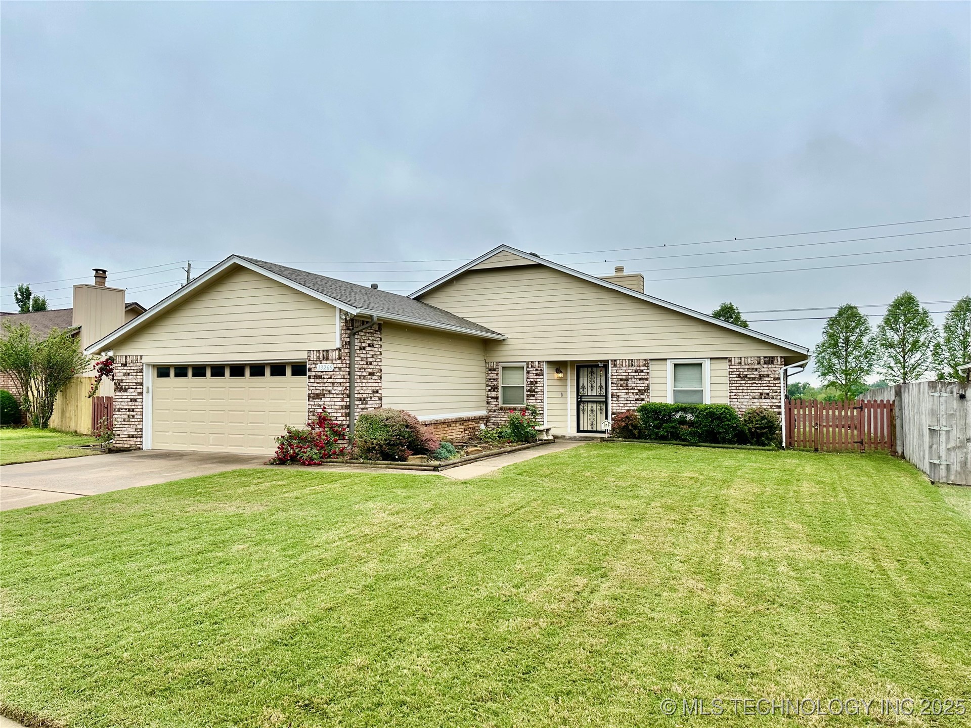 13266 E 46th Street Property Photo