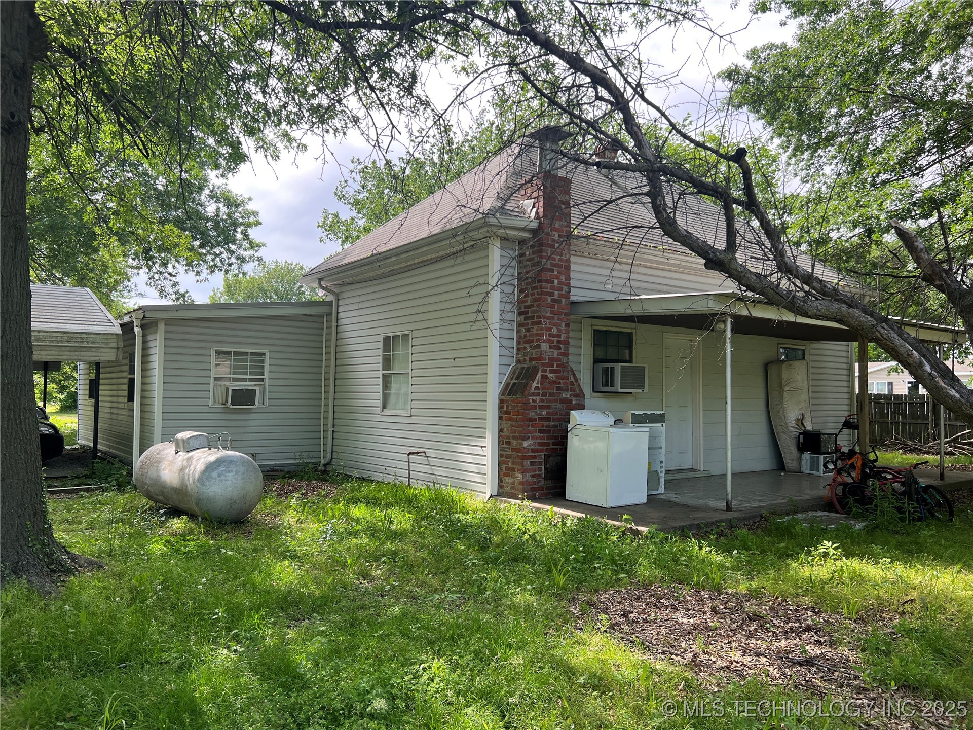 309 Albany Street Property Photo