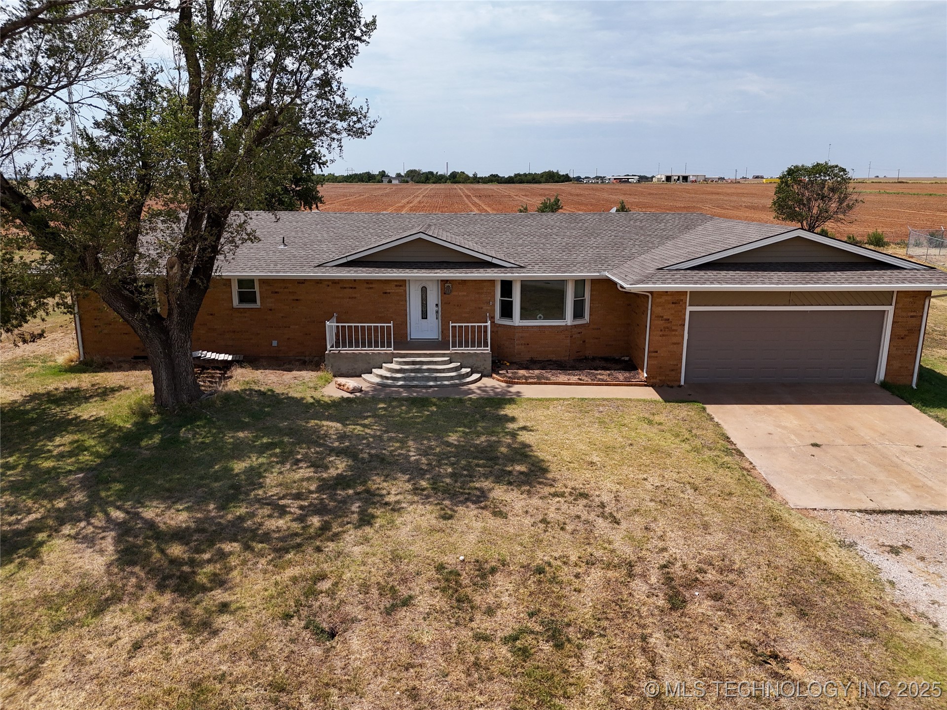 11614 W Rupe Property Photo