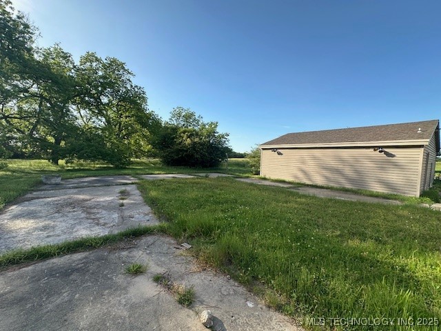 7180 Country Hollow Property Photo 6
