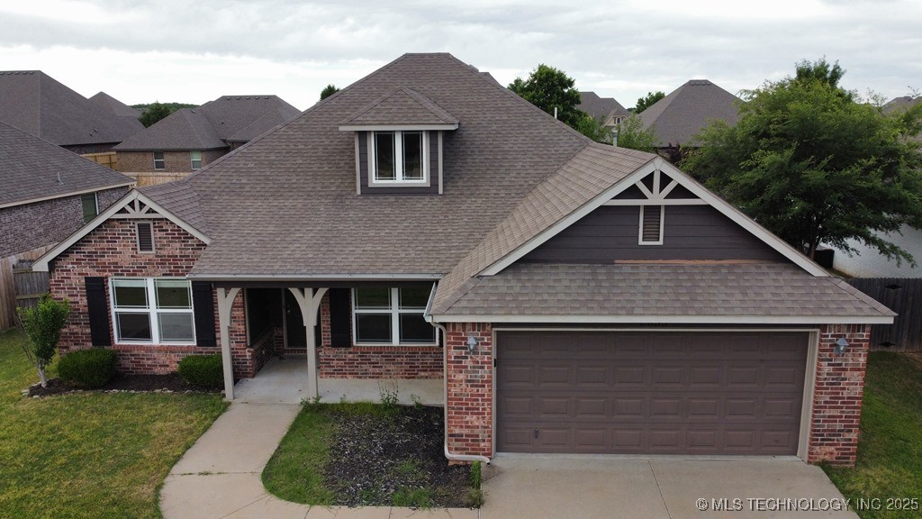 2033 E 133rd Place Property Photo 1
