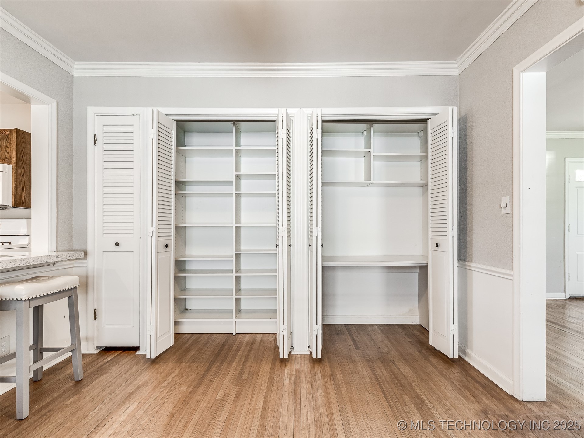 3923 E 11th Place Property Photo 13