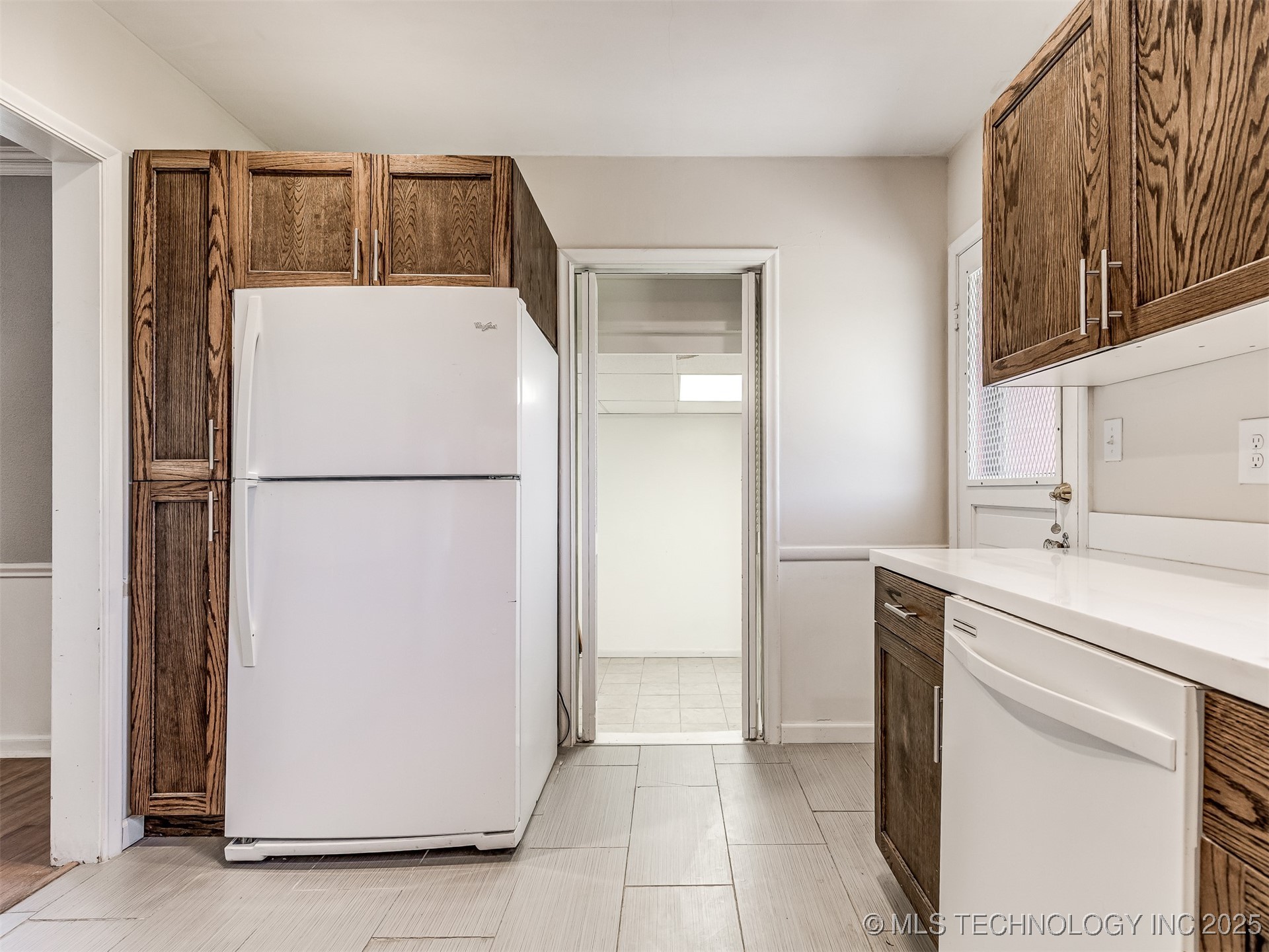 3923 E 11th Place Property Photo 17