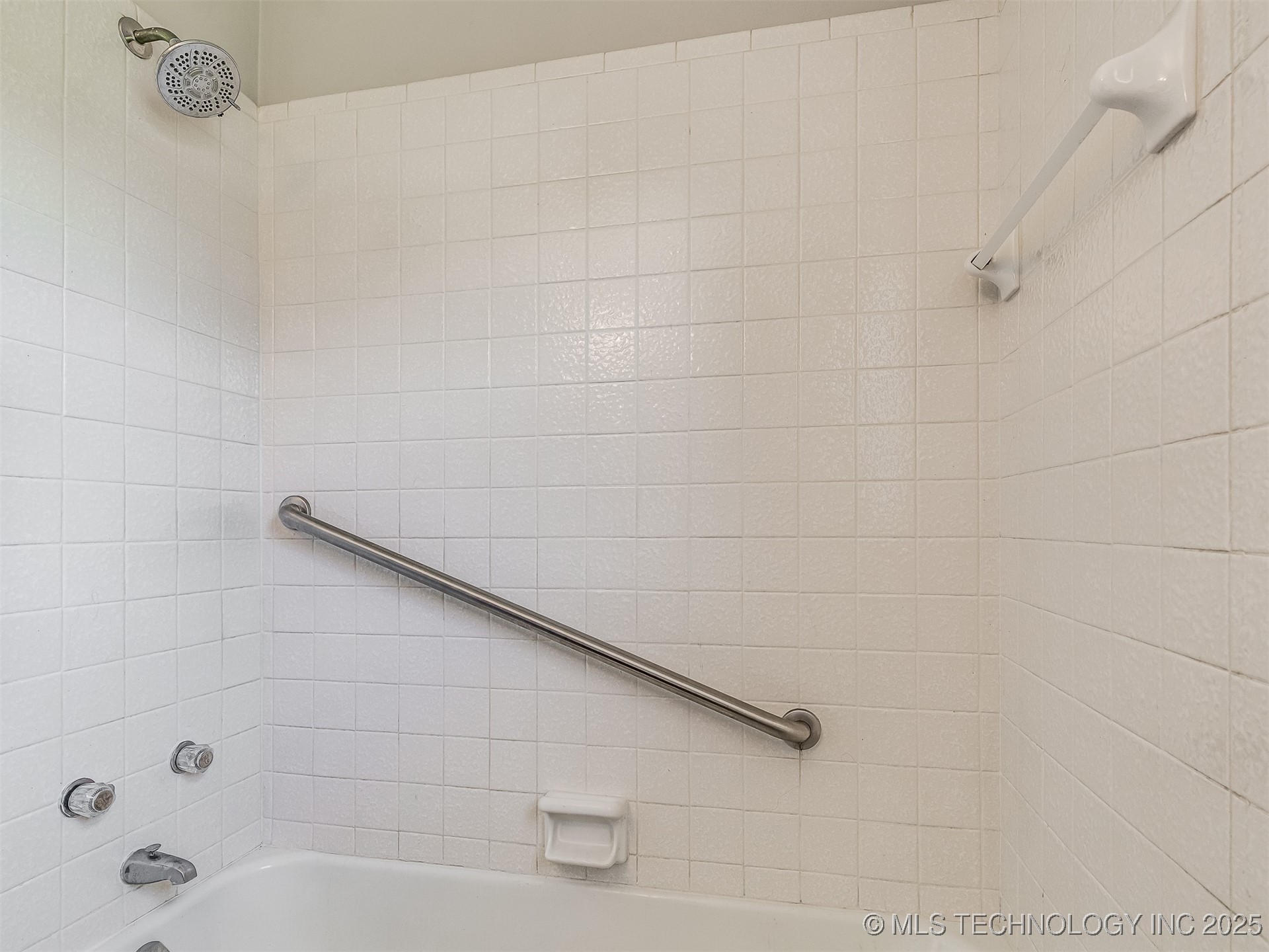 3923 E 11th Place Property Photo 28