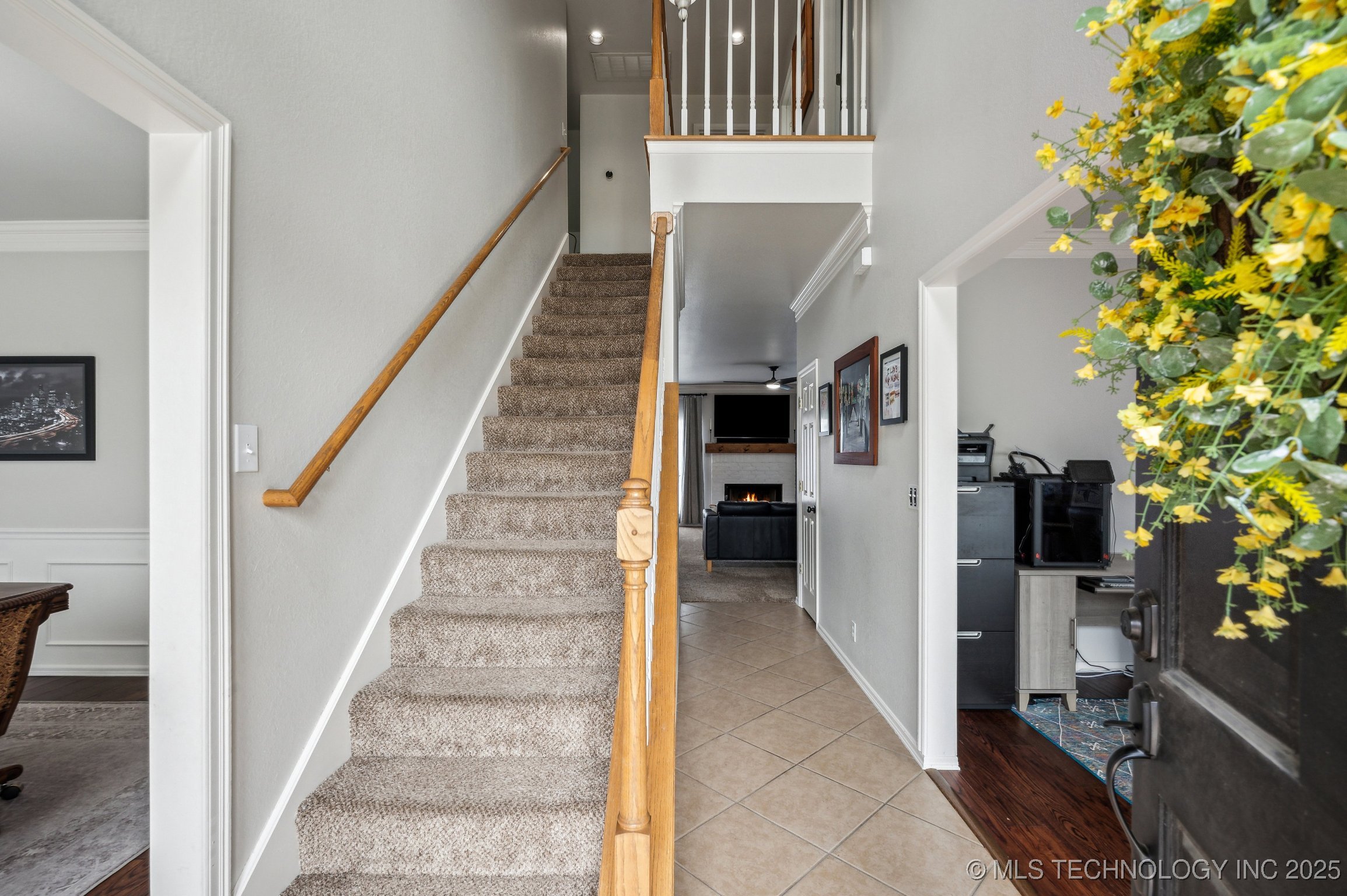 3305 N Oak Avenue Property Photo 4