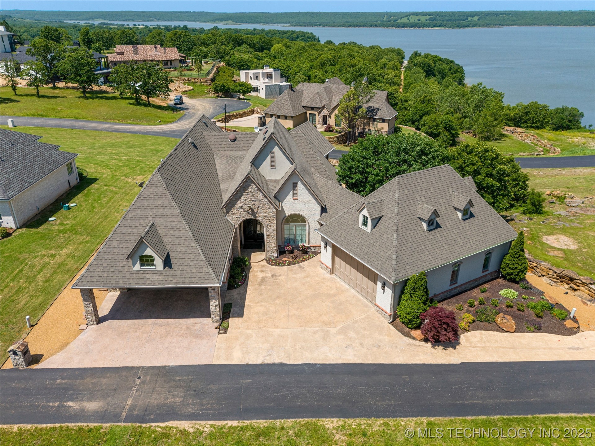 12432 Boulder Ridge Property Photo