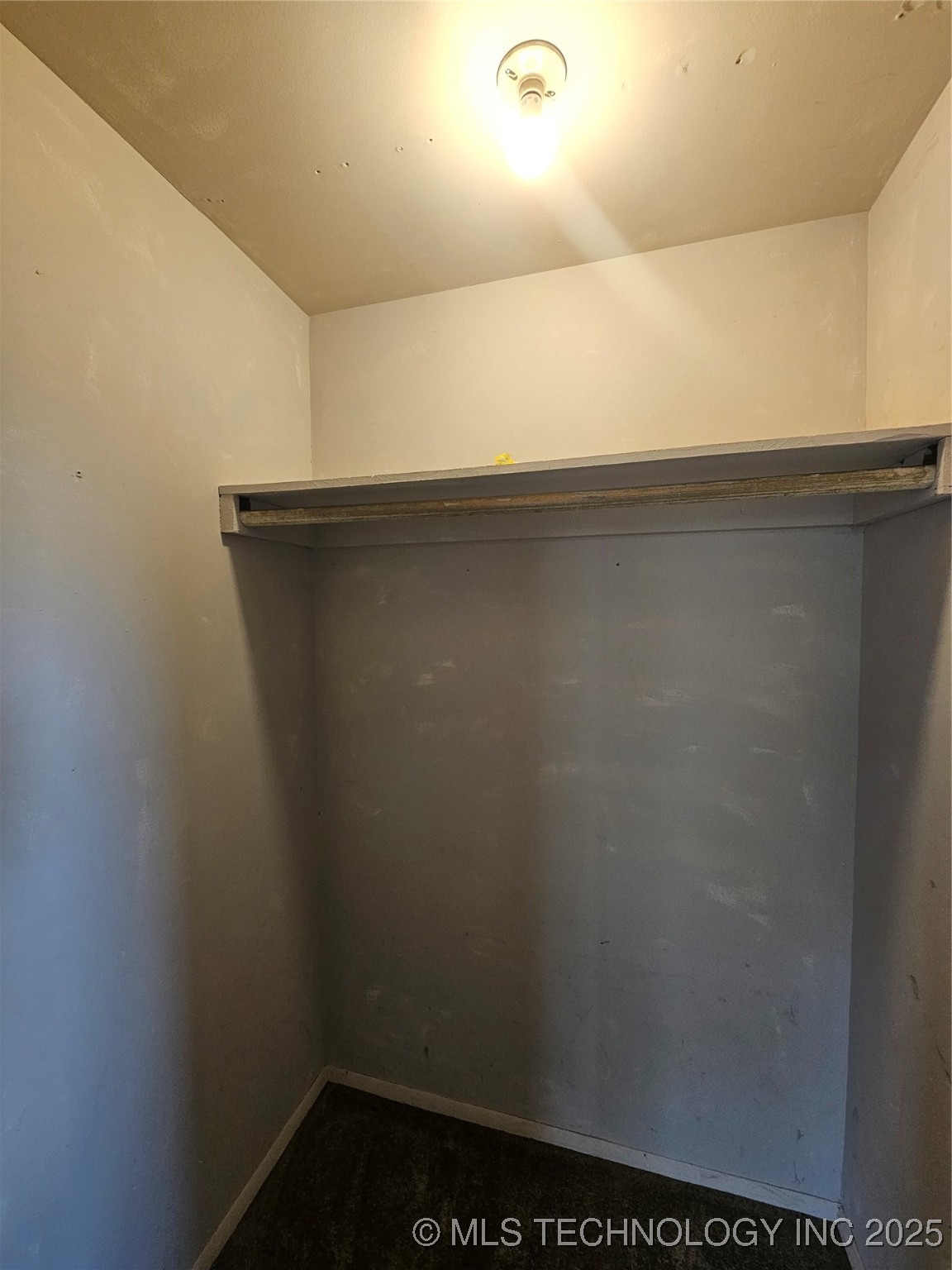 115 W Lisa Lane Property Photo 6