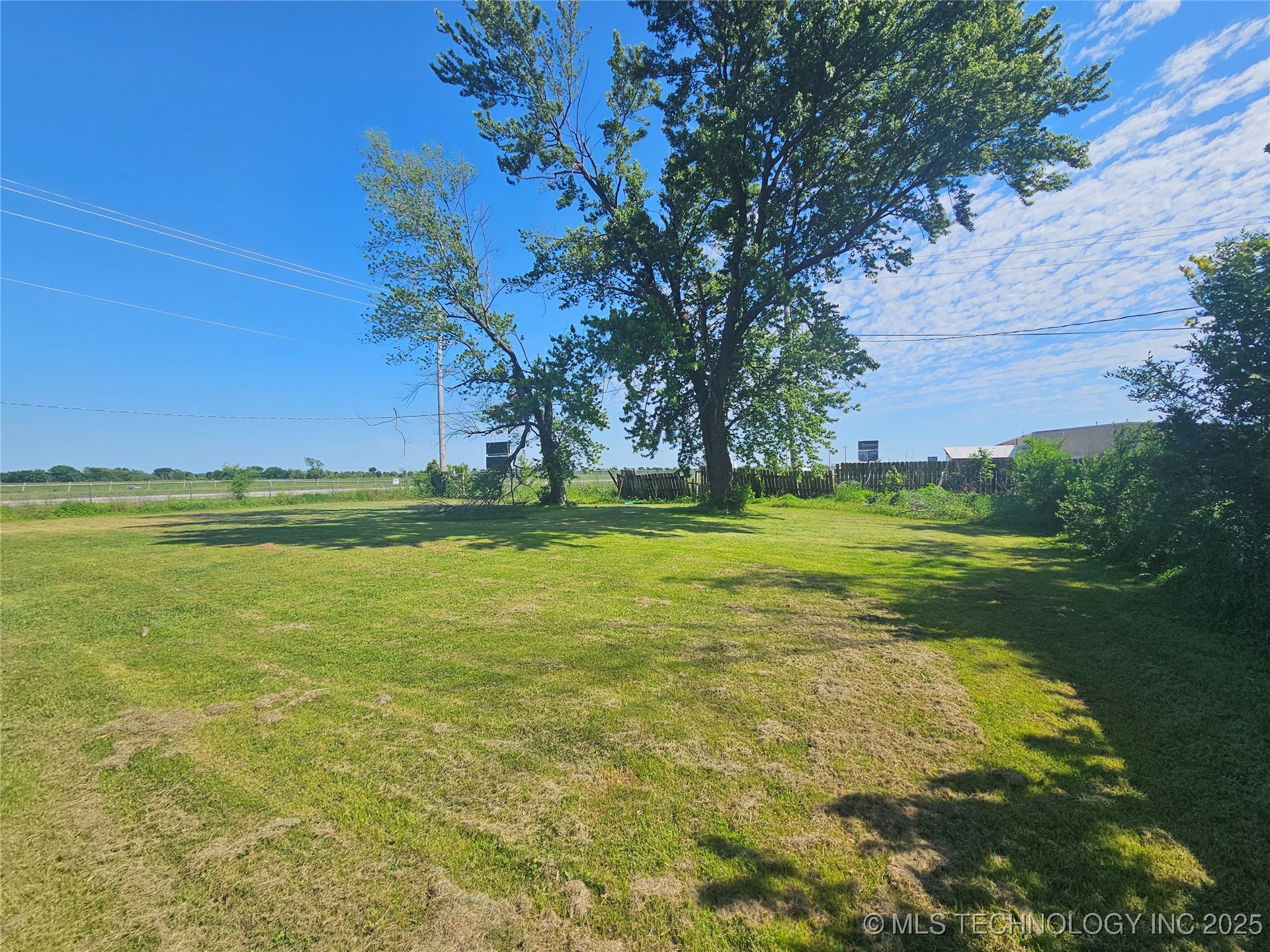 115 W Lisa Lane Property Photo 16