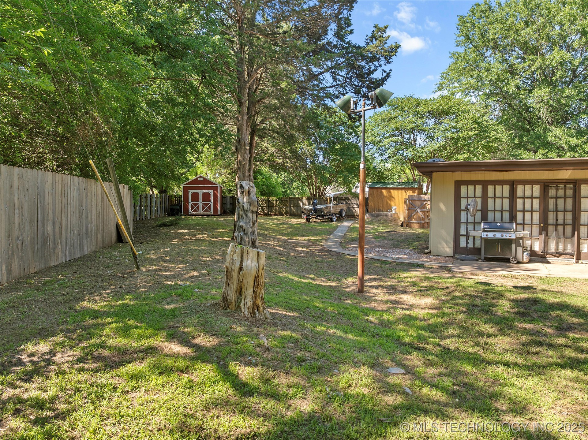532 Hammers Road Property Photo 8