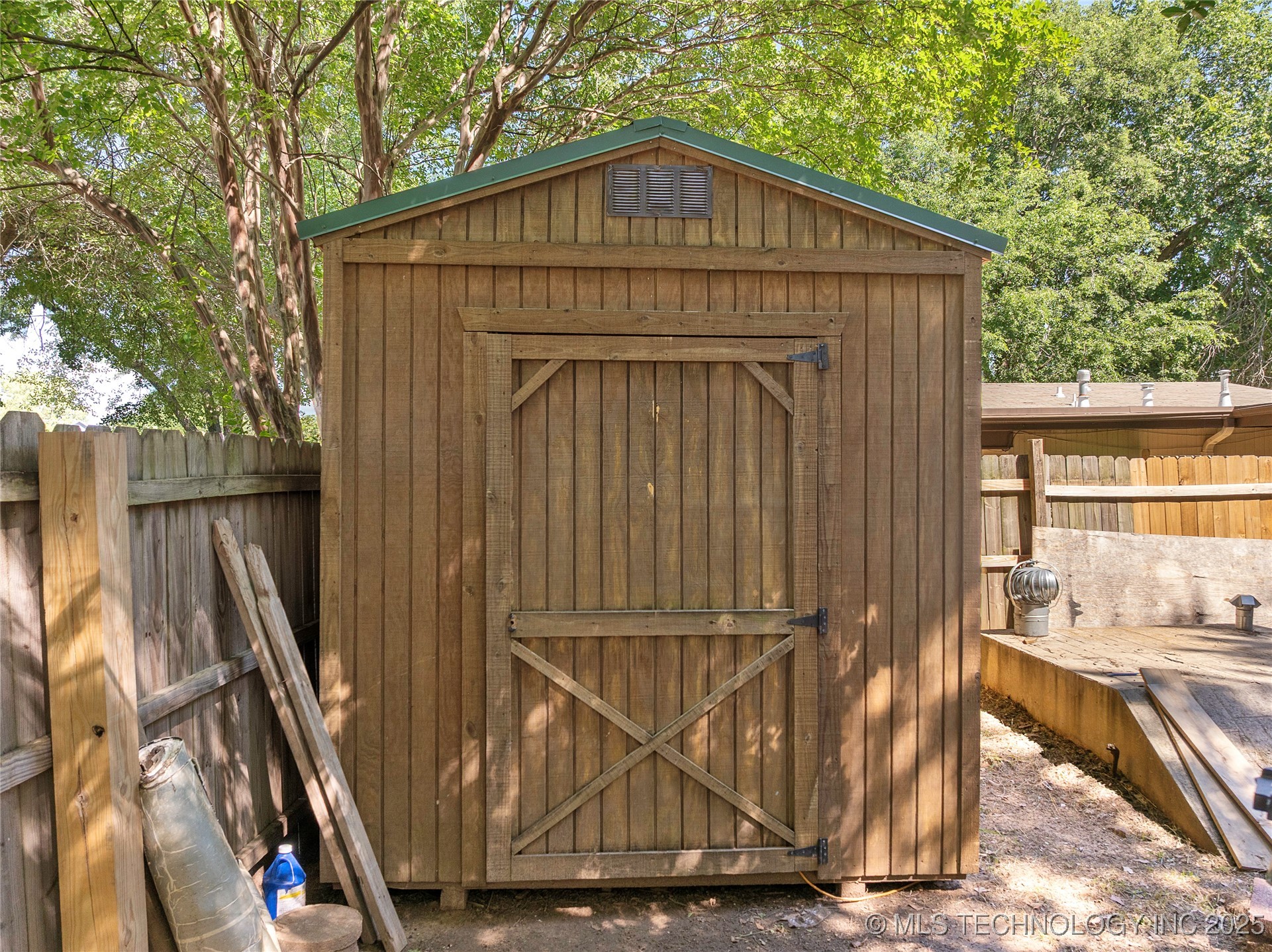 532 Hammers Road Property Photo 9