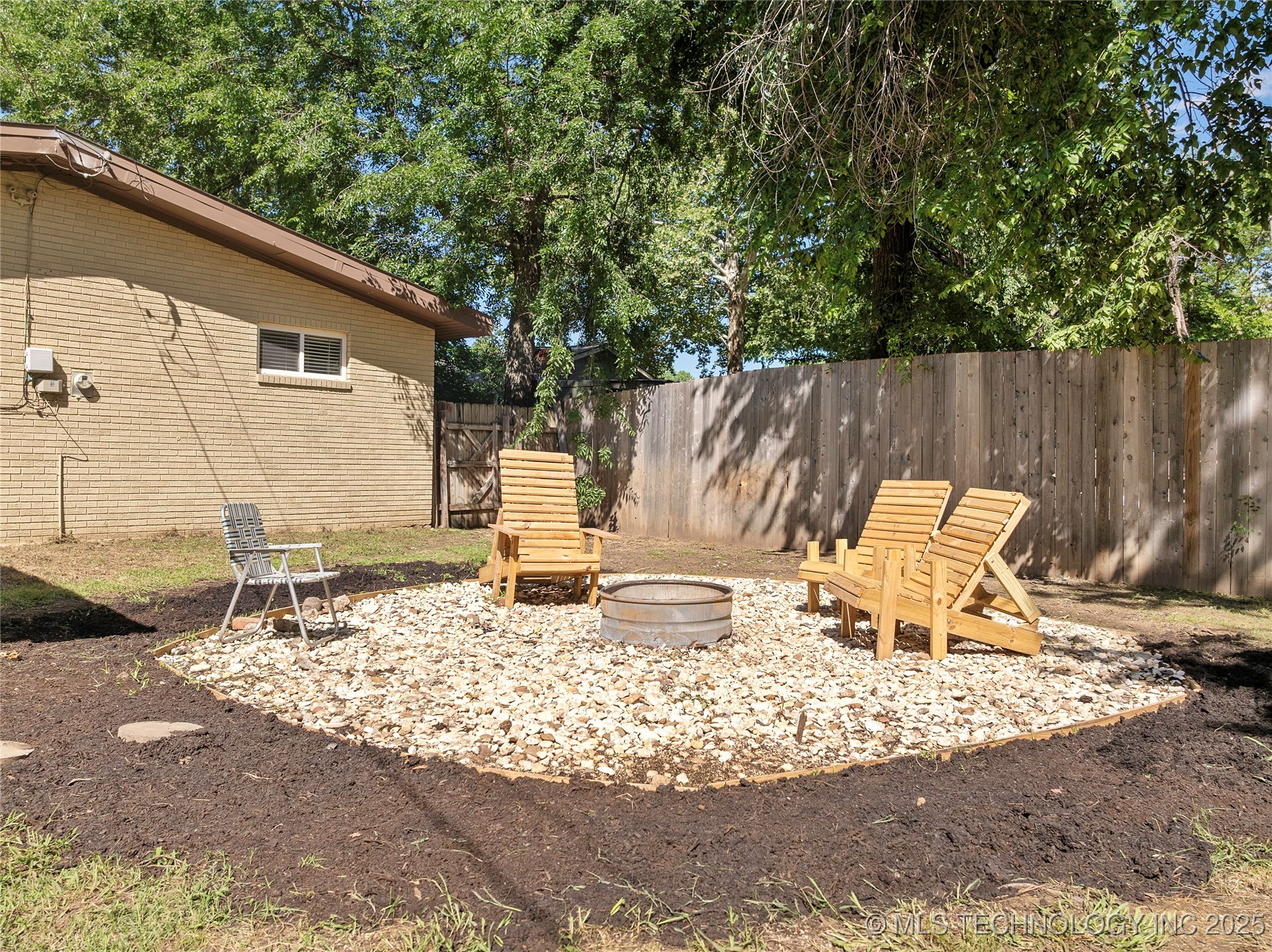 532 Hammers Road Property Photo 11