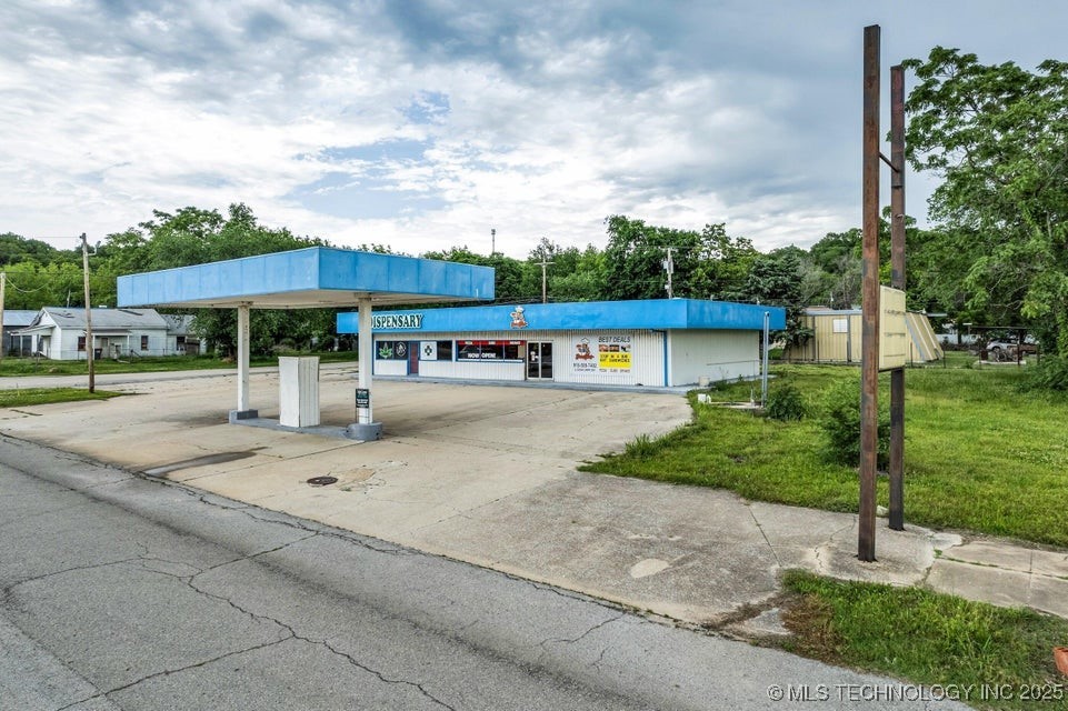 101 S Main Street Property Photo