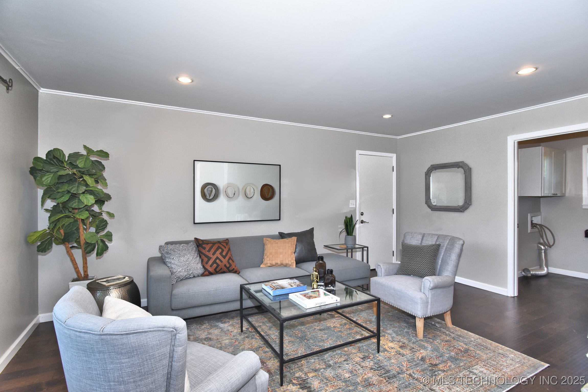 4571 W 64th Place Property Photo 8