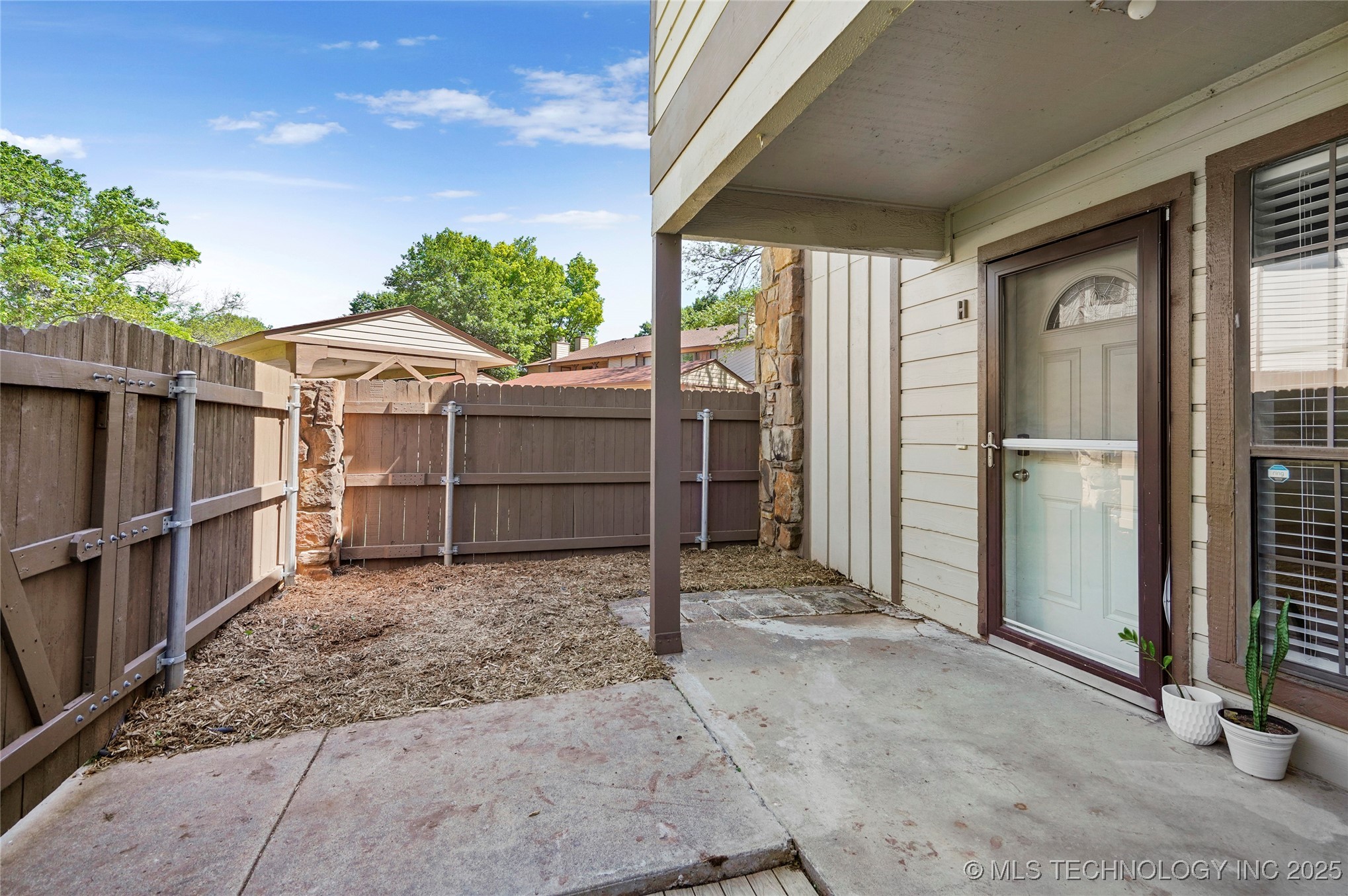 7911 E 66th Street 45h Property Photo 2