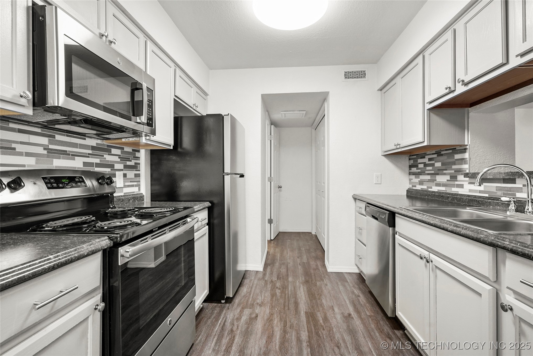 7911 E 66th Street 45h Property Photo 11
