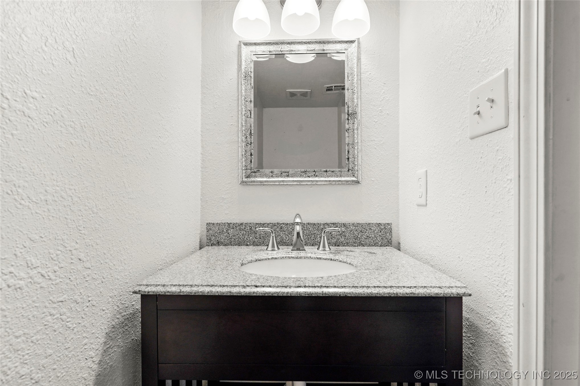 7911 E 66th Street 45h Property Photo 14