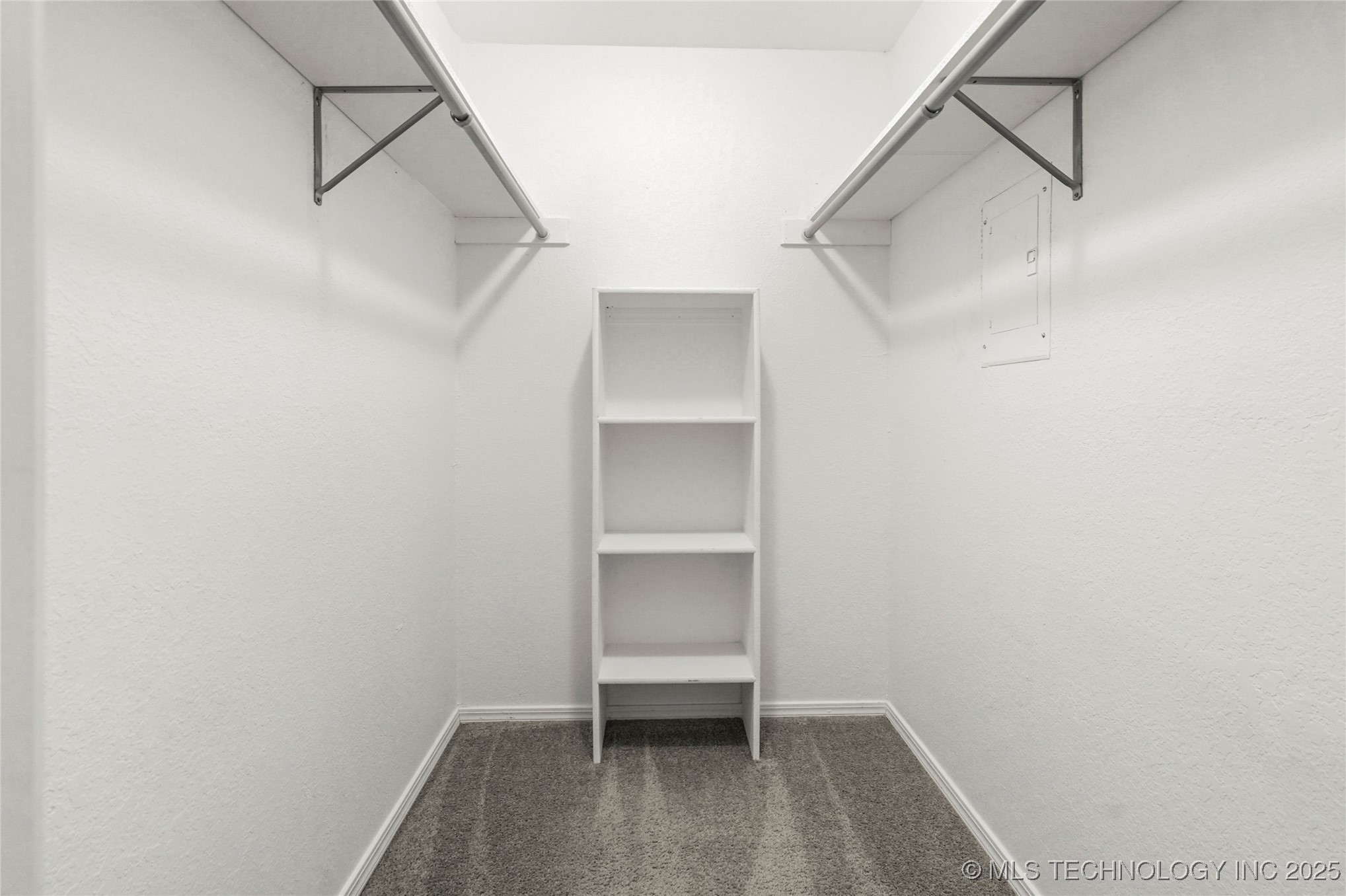 7911 E 66th Street 45h Property Photo 23