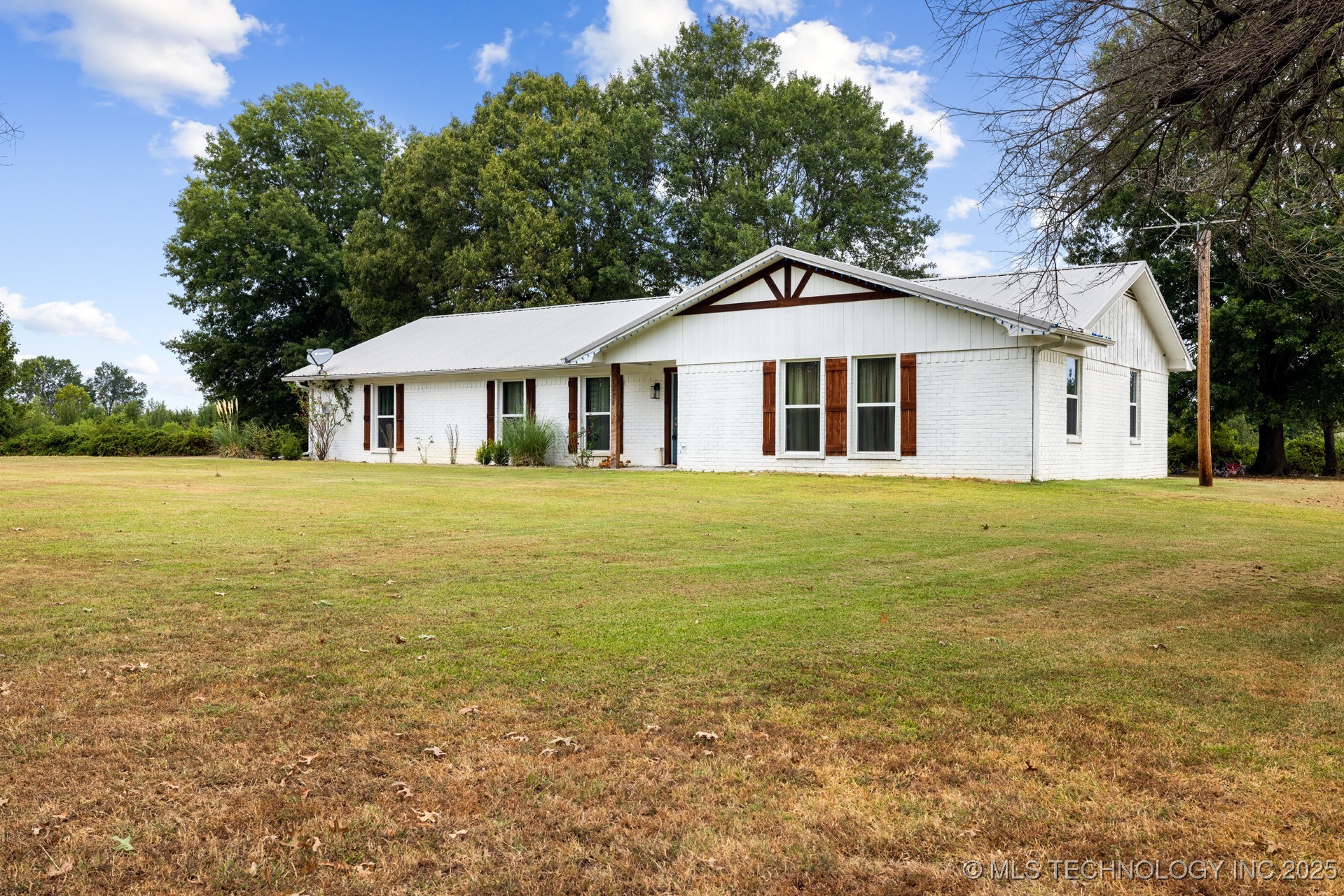 1131 N 4242 Road Property Photo
