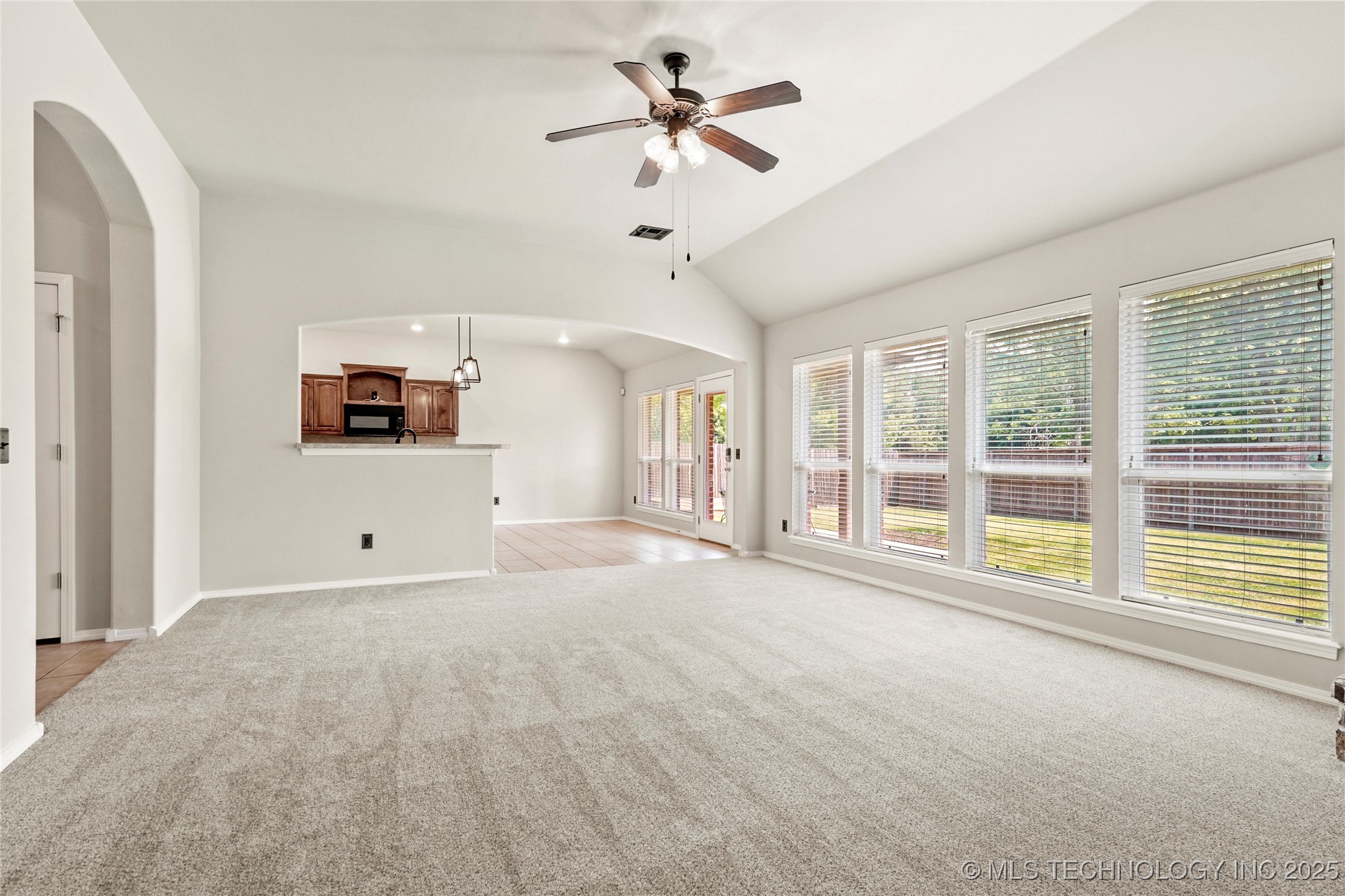 4611 N 36th Place Property Photo 7