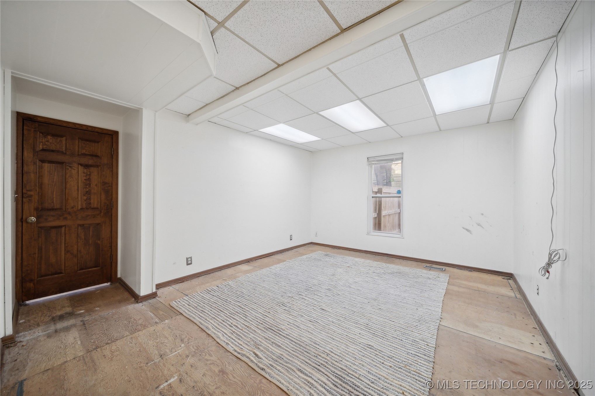 116 W 8th Street Property Photo 15
