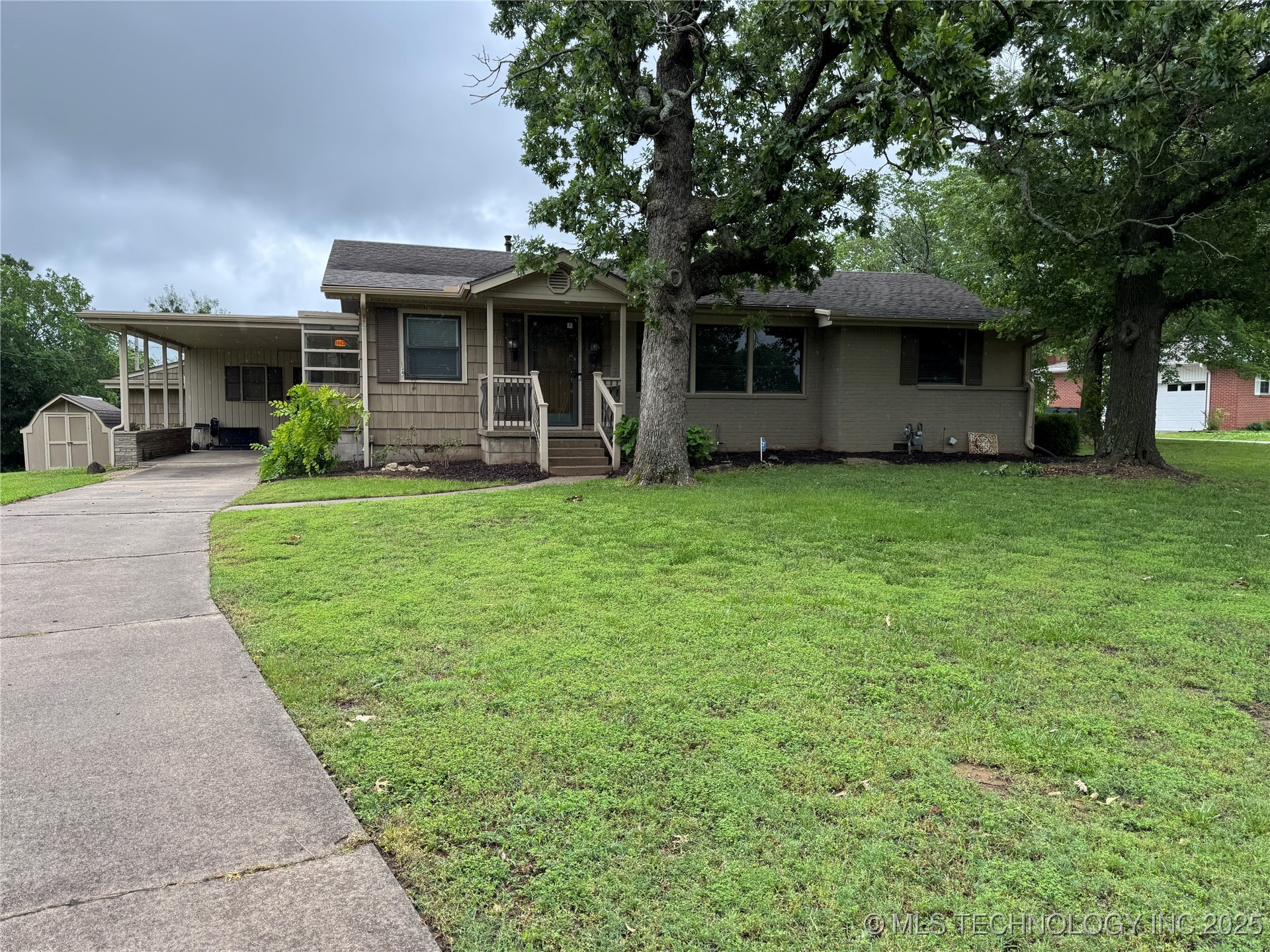 819 S Boyd Place Property Photo